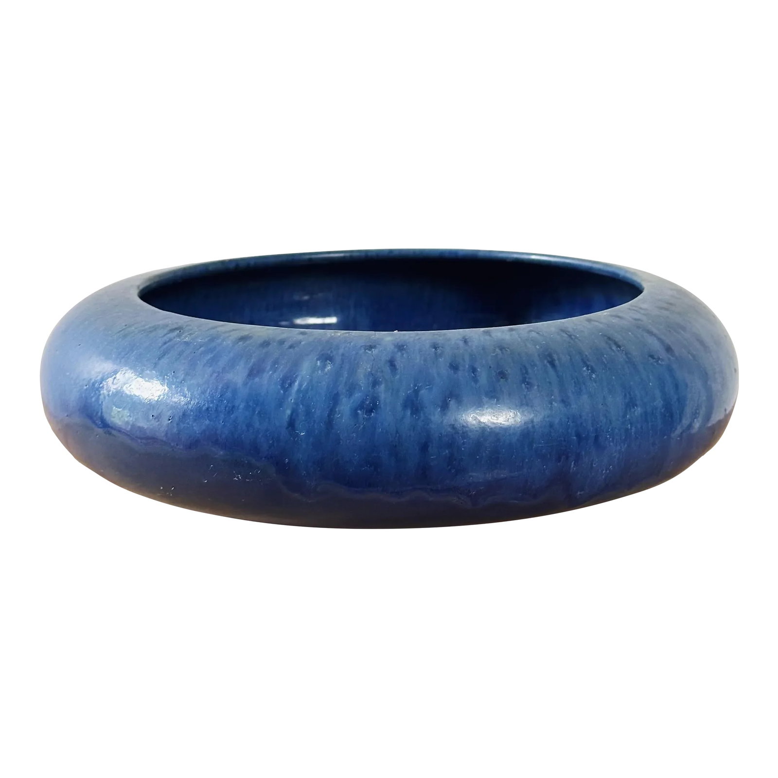 Mid-Century Round Table Planter Bowl of Ceramic in Blue Glaze: Mid-Century Round Table Planter Bowl of Ceramic in Blue Glaze Measures approx: 3H x 9.5D Please visit my other listings for more curated treasures. Condition: Alterations: Original Condition