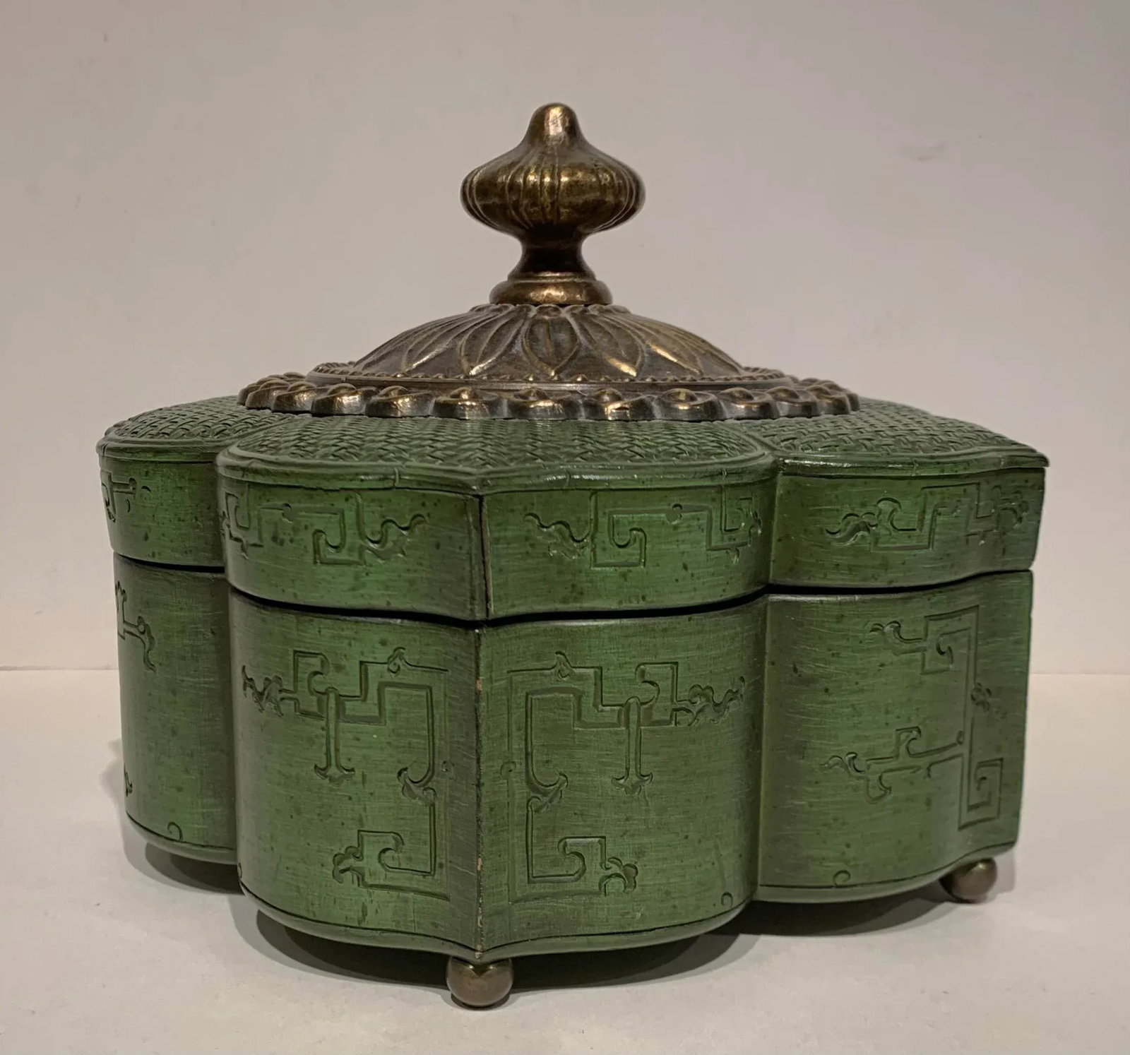 Vintage Lotus Wood Lidded Box - 11
