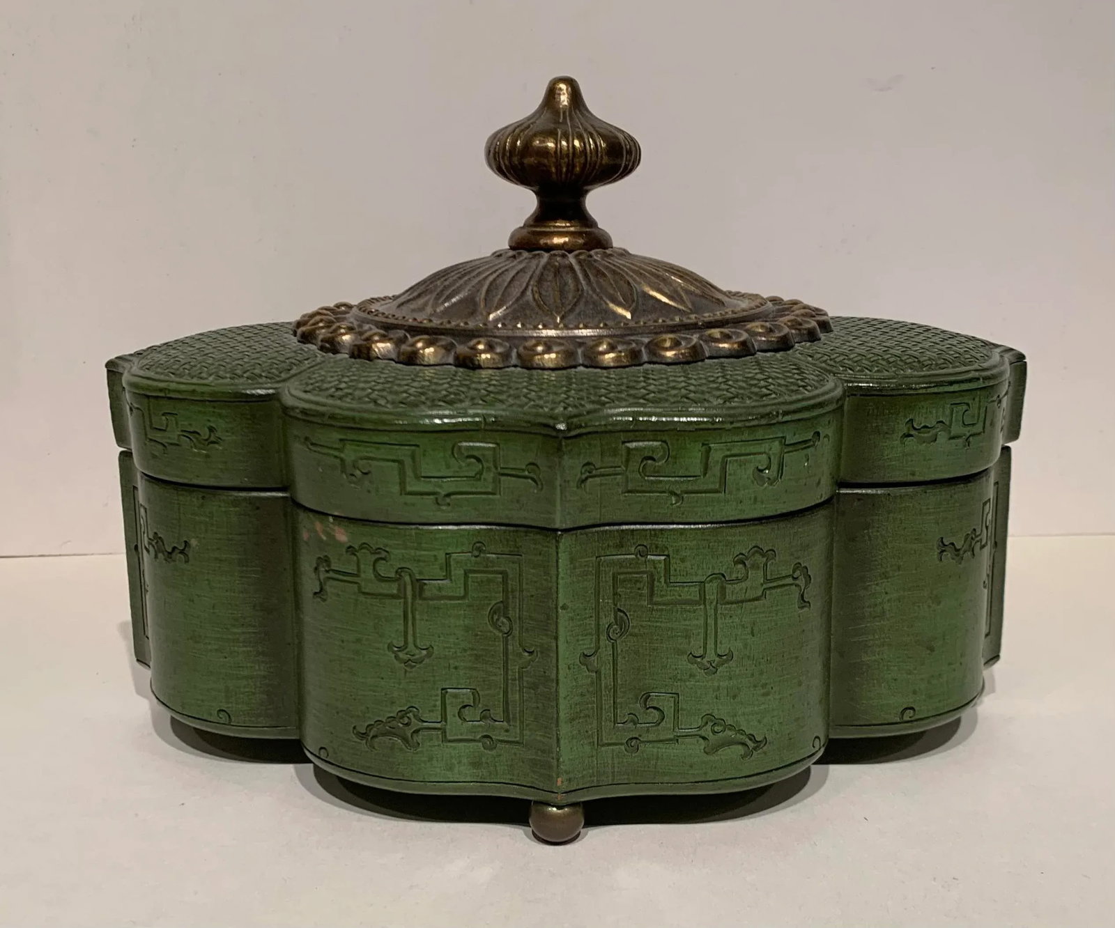 Vintage Lotus Wood Lidded Box - 6