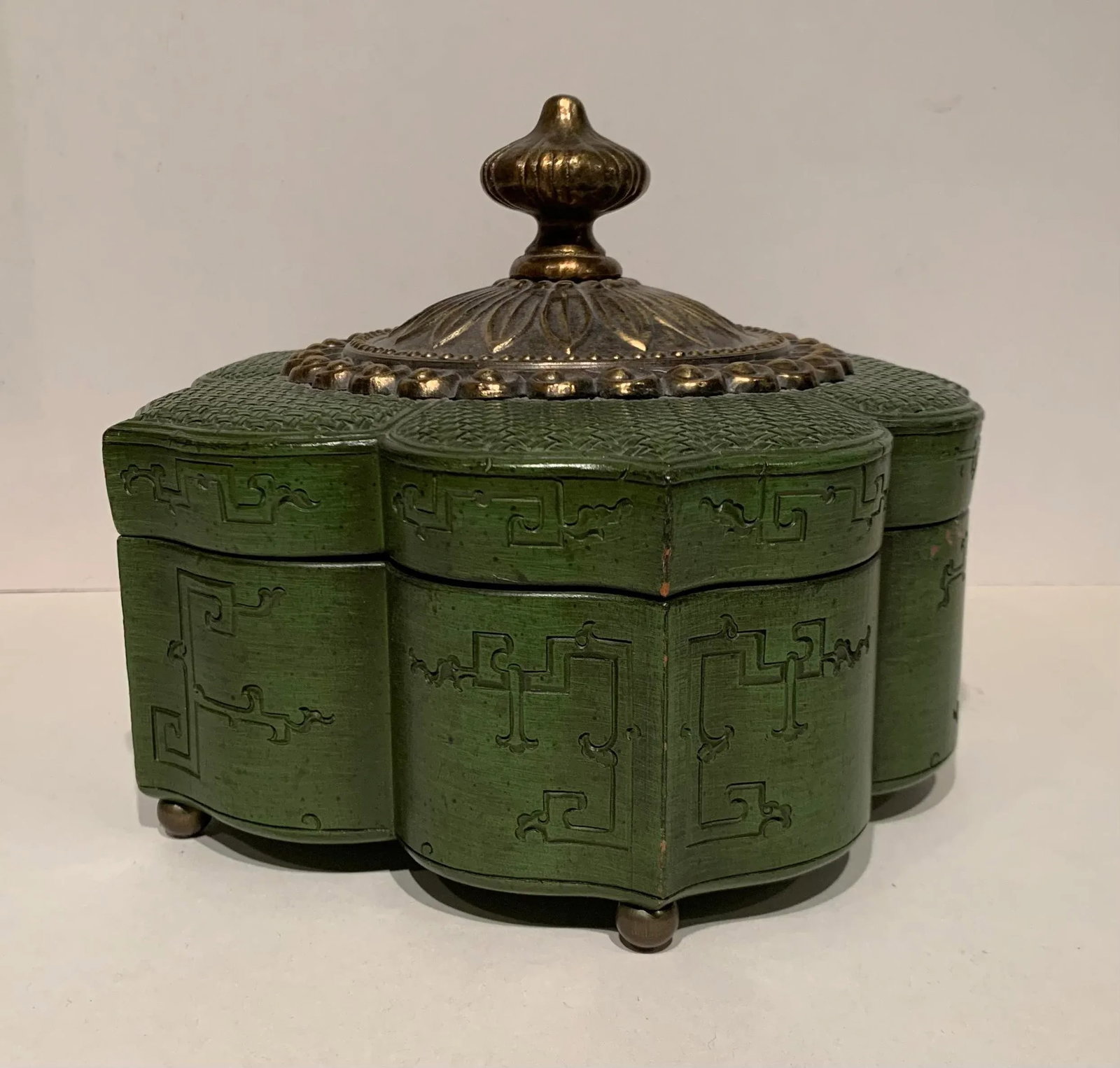 Vintage Lotus Wood Lidded Box - 8