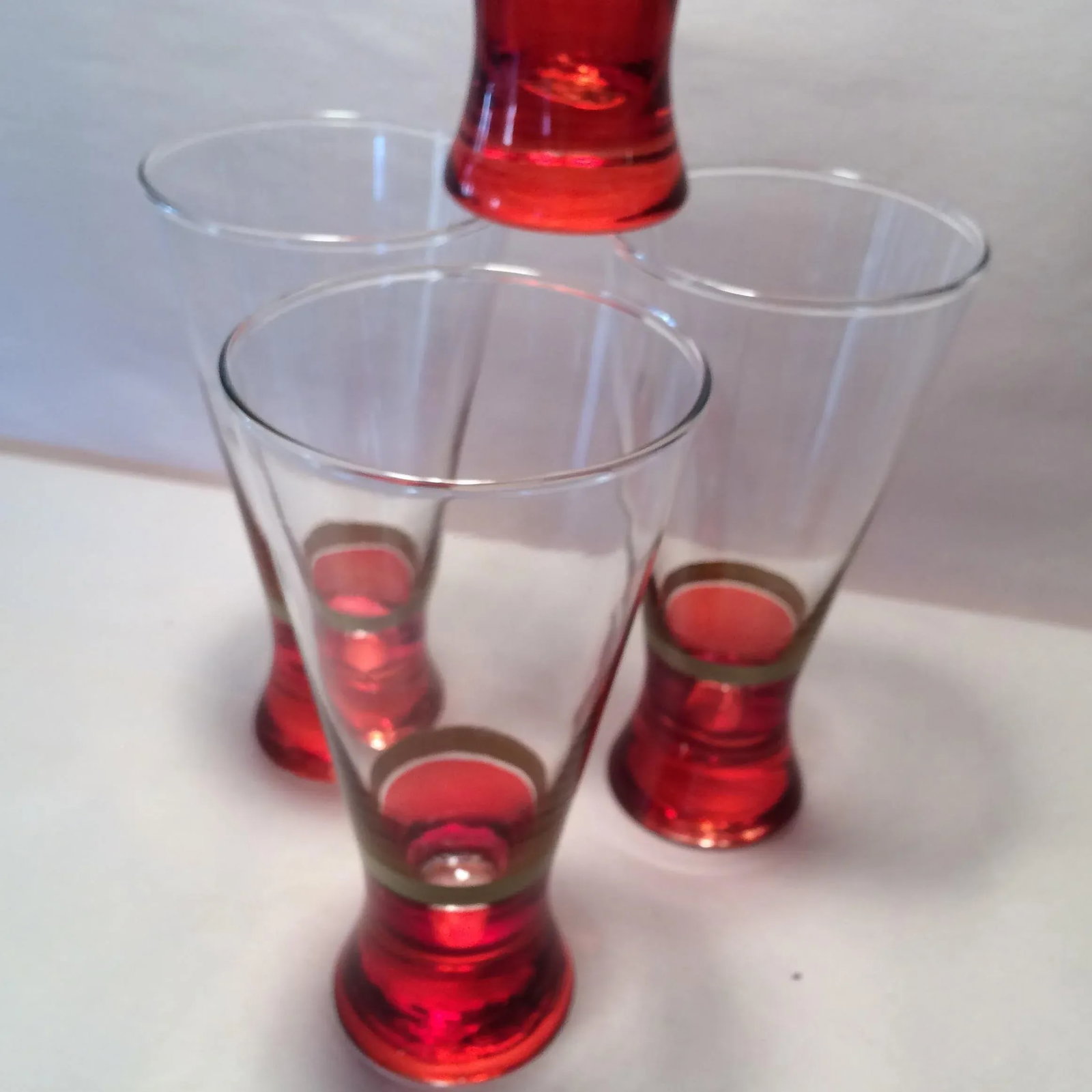 Vintage Red Base With Gold Band Hand Blown Pilsner Glasses - Set of 4 - 7