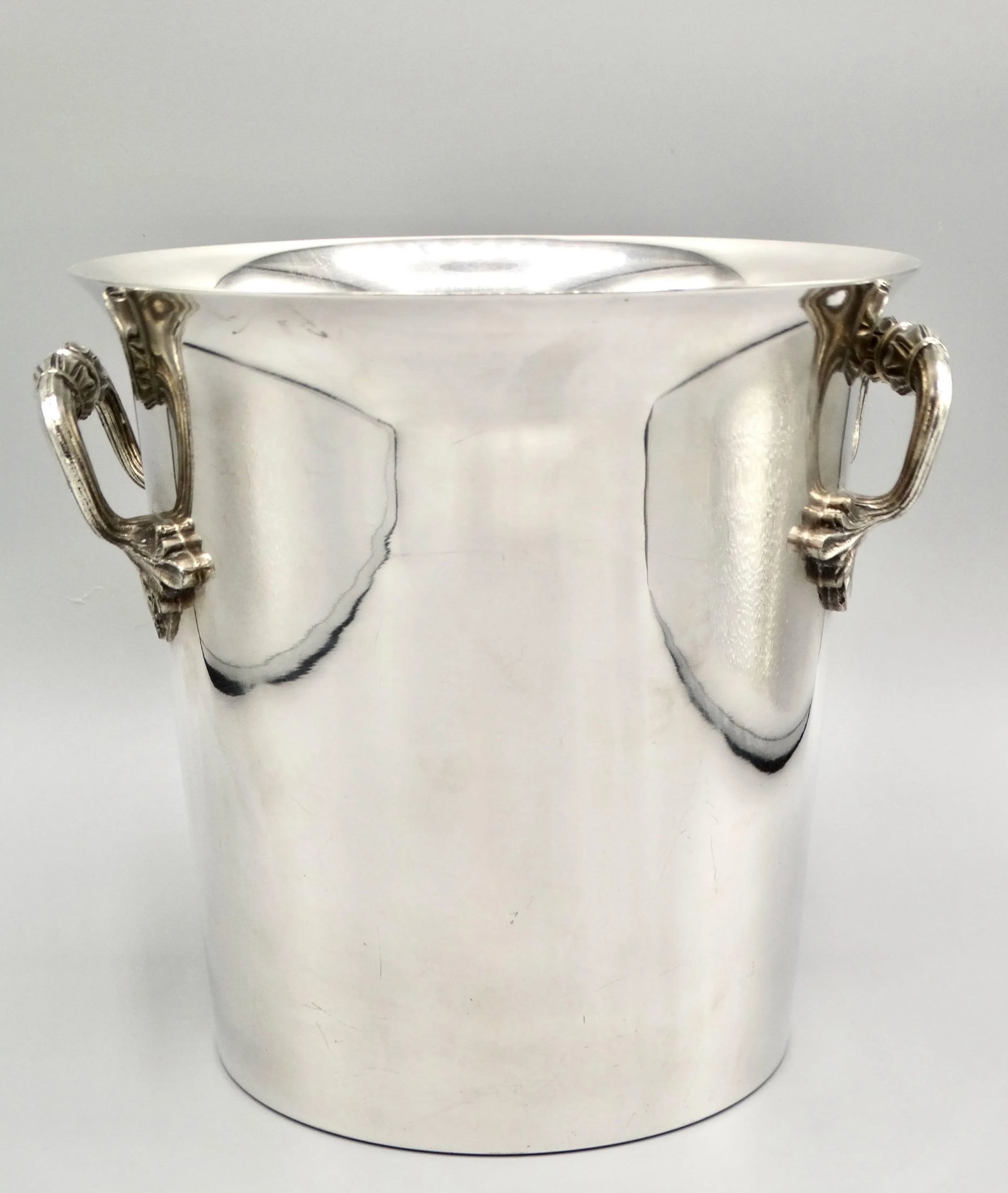 Silver Wine Cooler / Ice Bucket - 10
