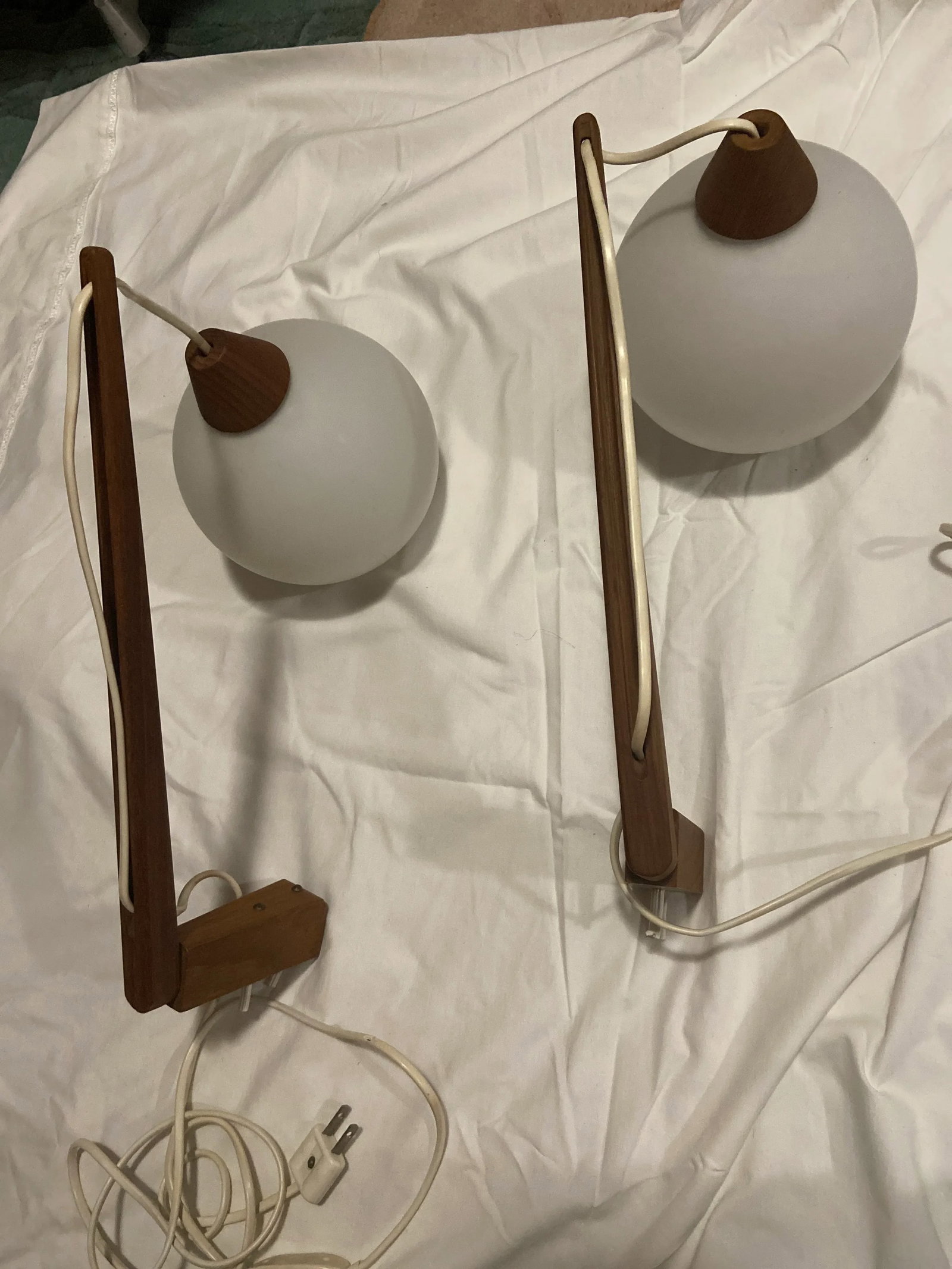 Mid 20th Century Uno & Osten Kristiansson for Luxus, Style Wall Sconce a Pair - 7