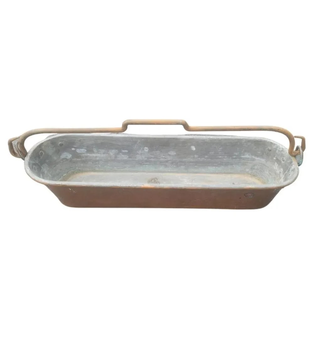 French Hammered Copper Lateral Jardiniere Planter, Circa 1900s - 4
