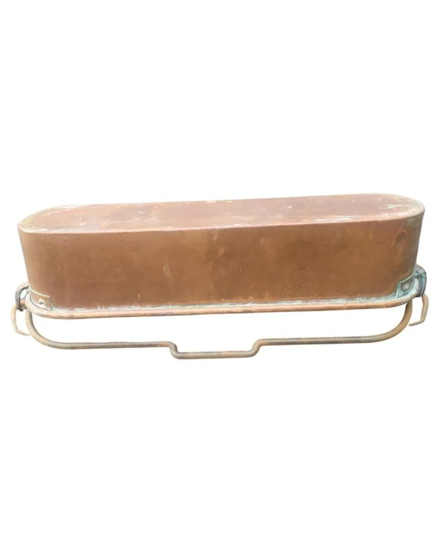 French Hammered Copper Lateral Jardiniere Planter, Circa 1900s - 6
