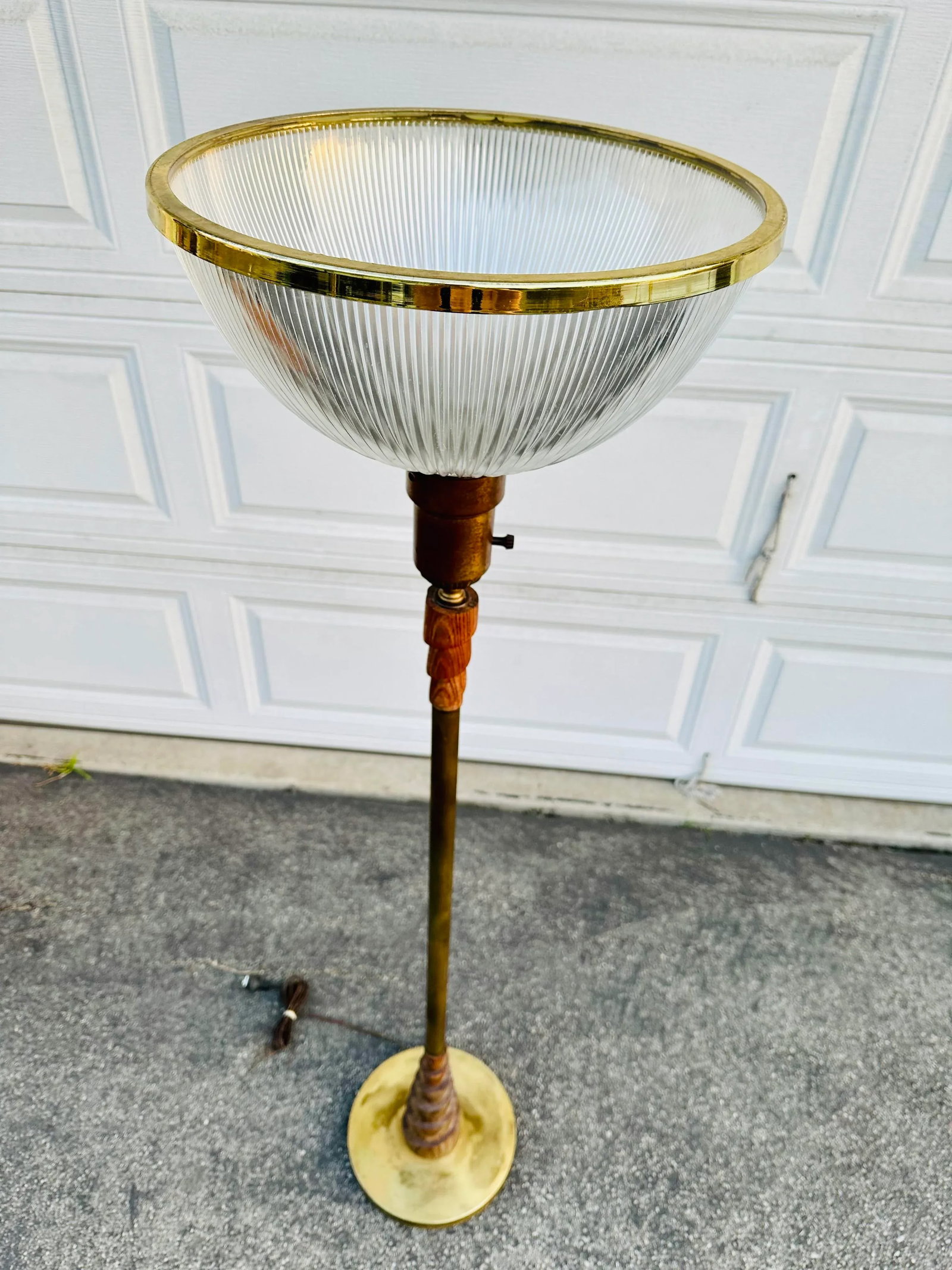 Art Deco Swirl Wood Brass Base Torchiere Floor Lamp - 7