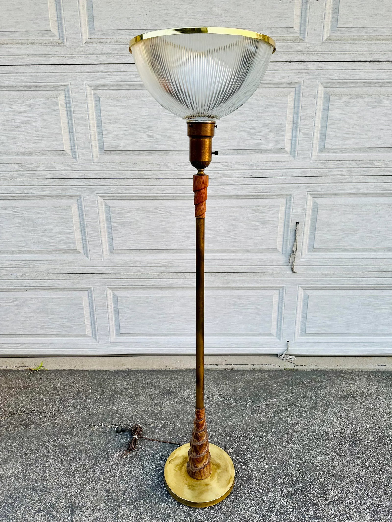 Art Deco Swirl Wood Brass Base Torchiere Floor Lamp - 8