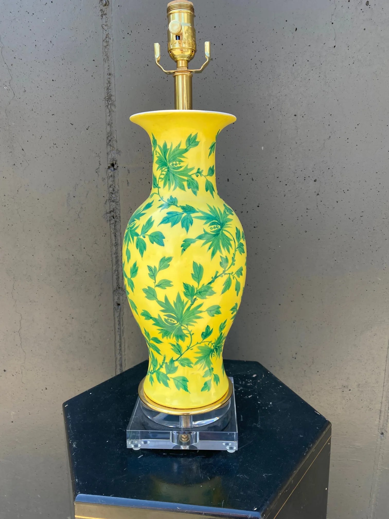 Pair of Vintage Japanese Urn Lamps, 1960's - 2