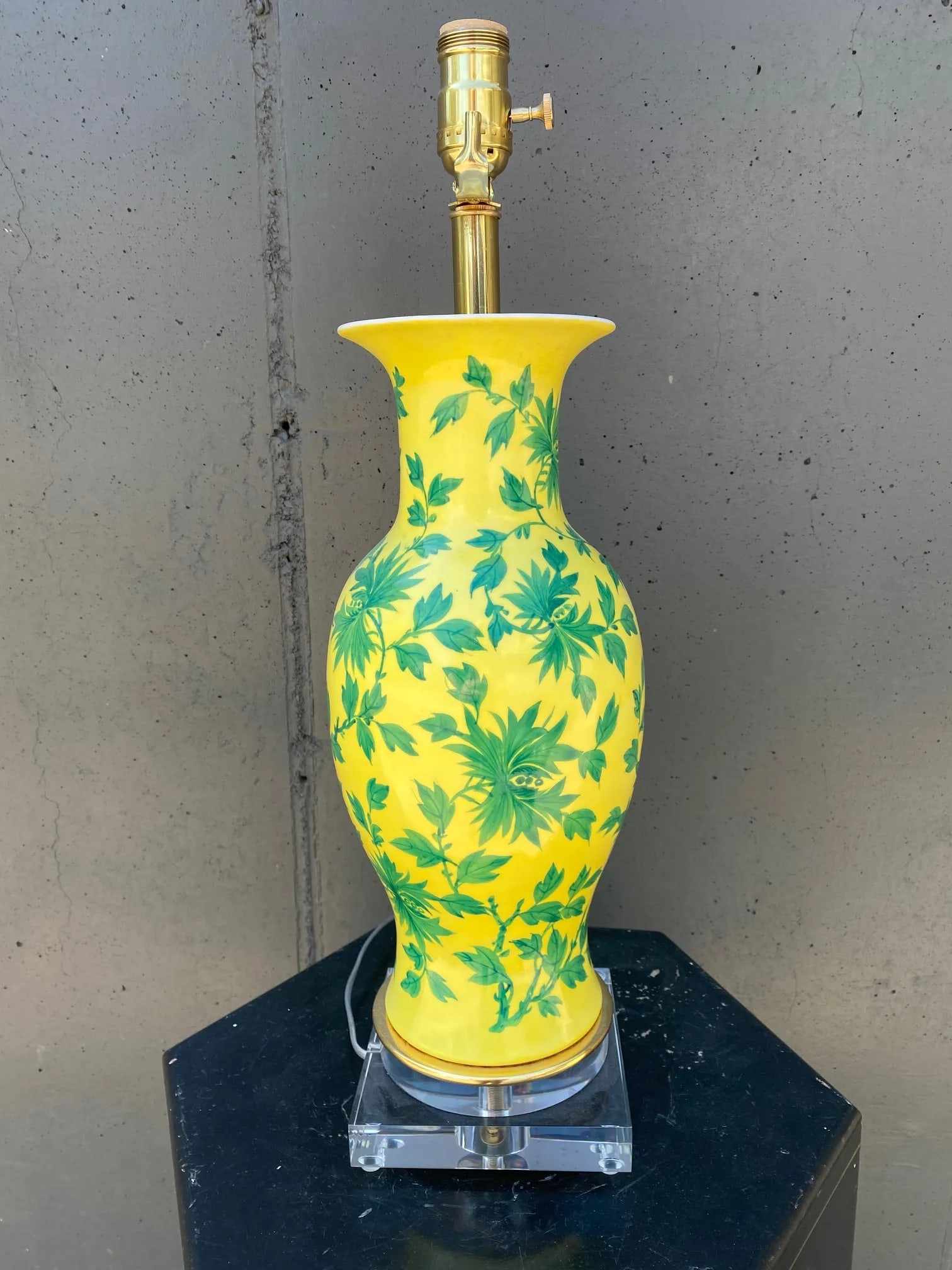 Pair of Vintage Japanese Urn Lamps, 1960's - 3