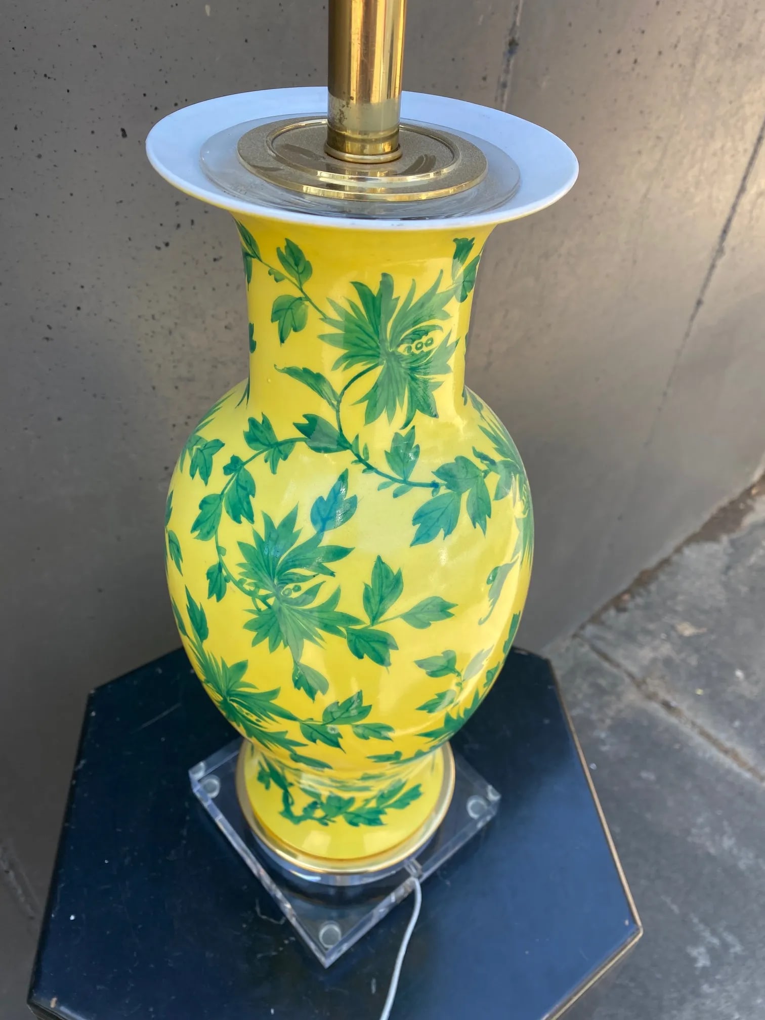 Pair of Vintage Japanese Urn Lamps, 1960's - 5