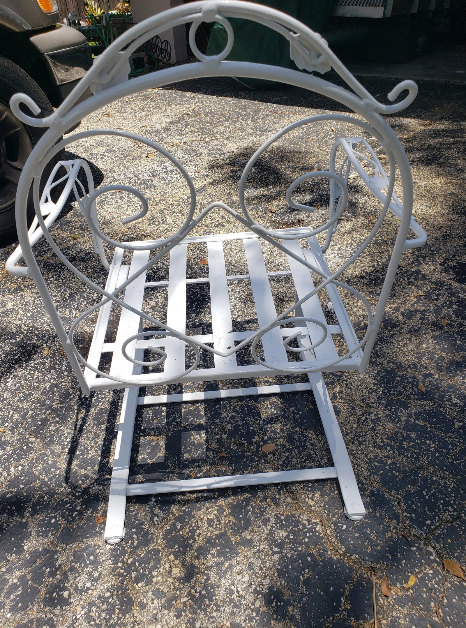 Vintage 3 Piece Wrought Iron Seating Set, Attributed to Meadowcraft - 4
