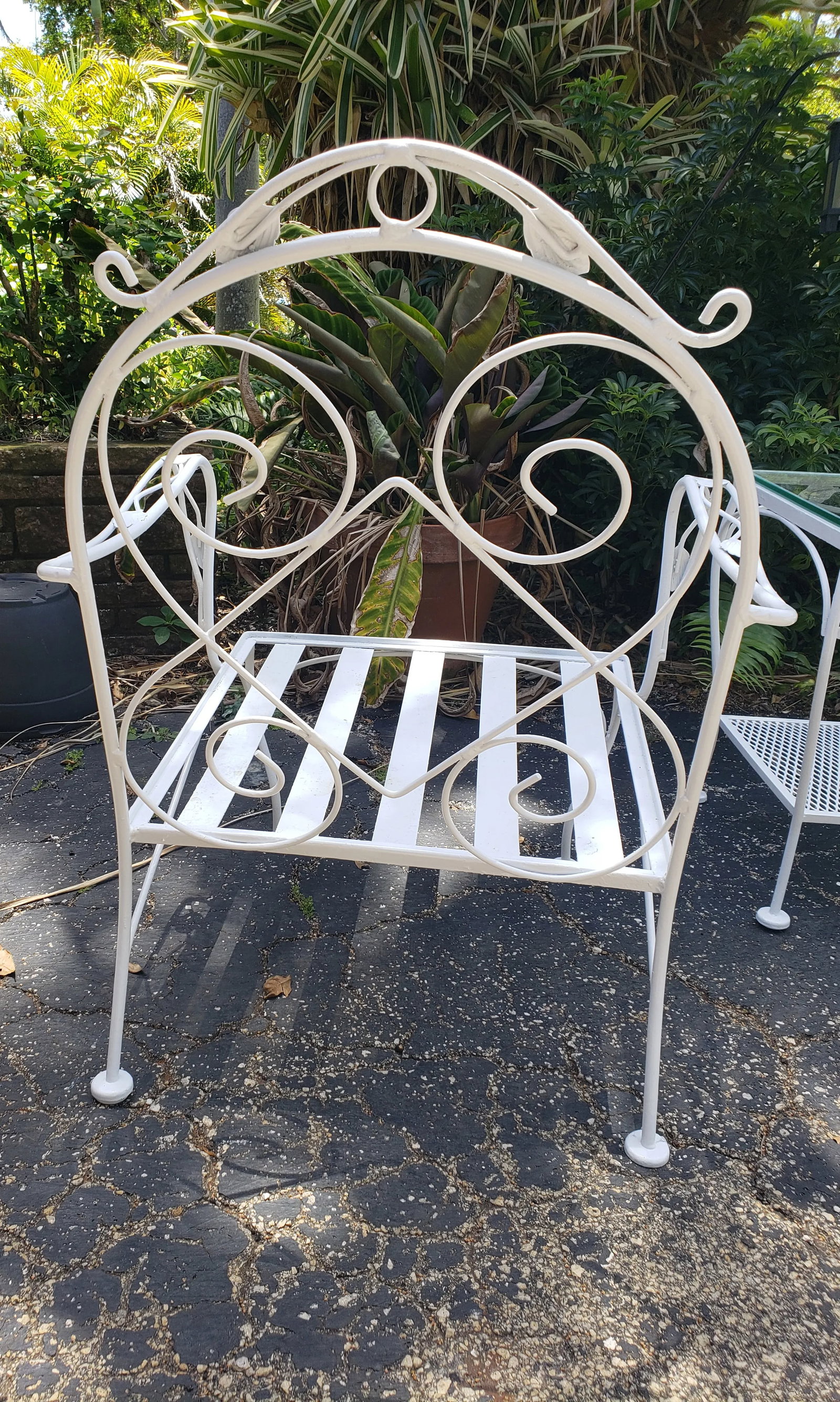 Vintage 3 Piece Wrought Iron Seating Set, Attributed to Meadowcraft - 6