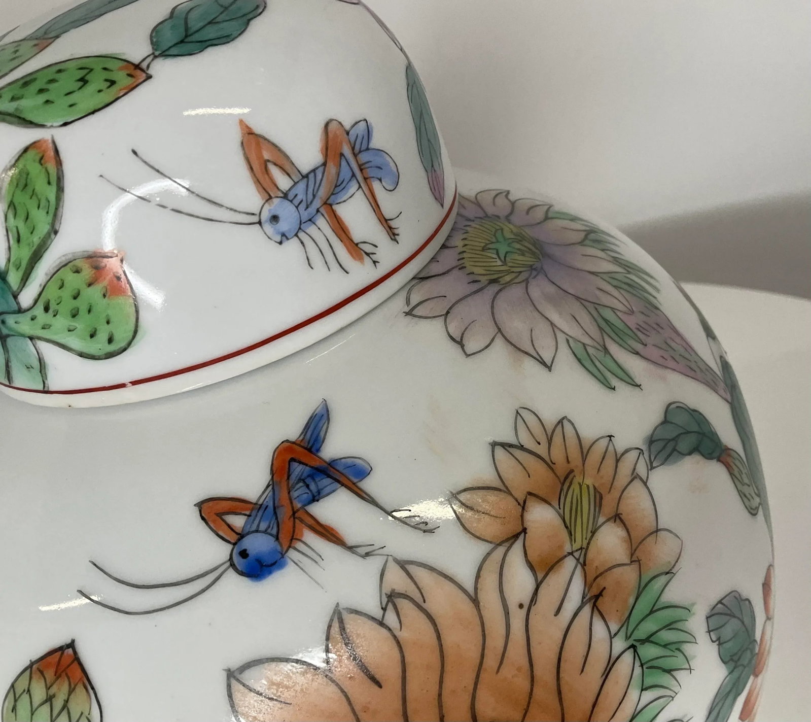 1980s Grasshopper and Floral Ginger Jar - 11