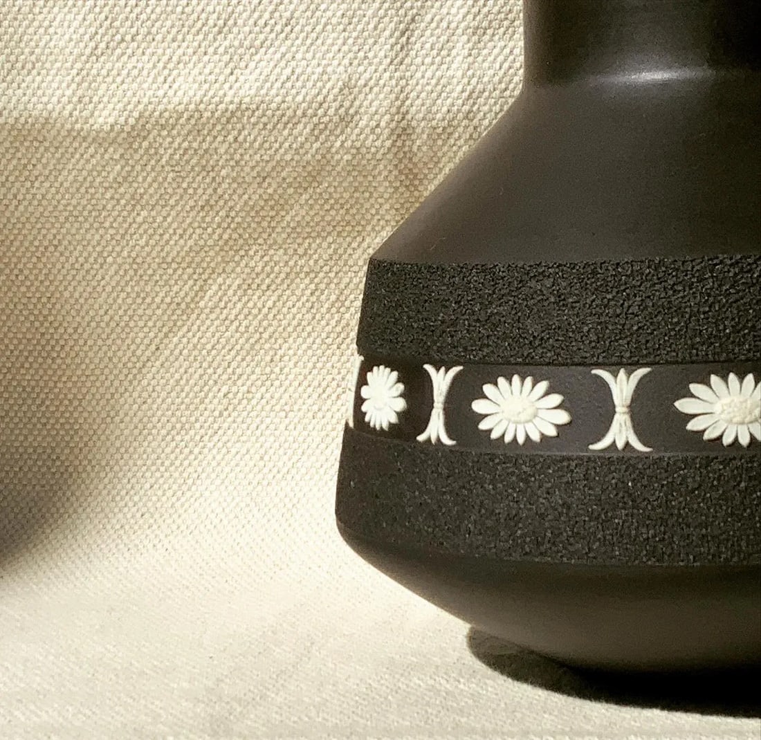 Wedgwood Black Basalt Mid Century Vase by Peter Wall - 5