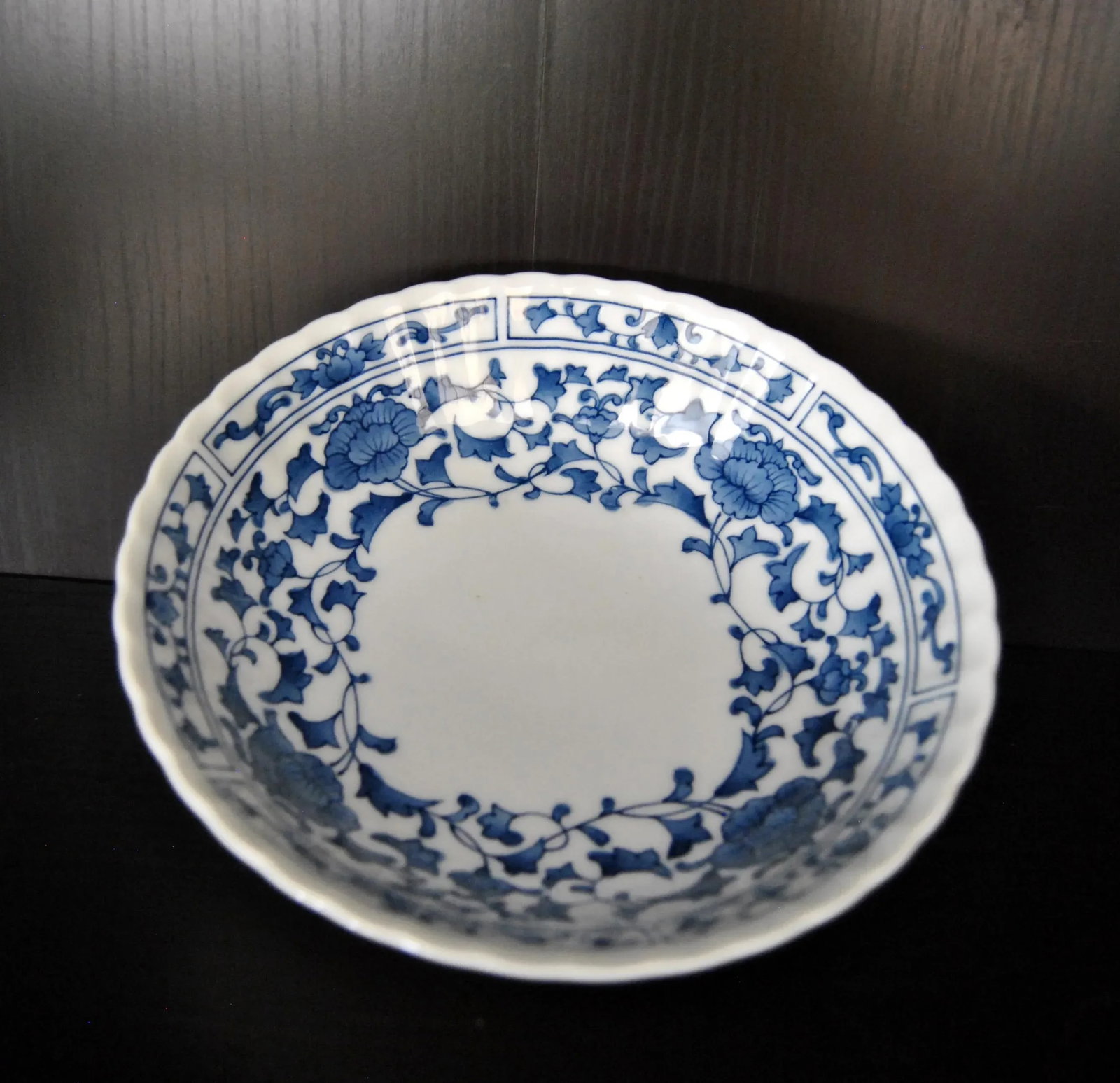 Chinese Lotus Blue White Ming Style Four Character Mark Inscribed Scalloped Dish - 2