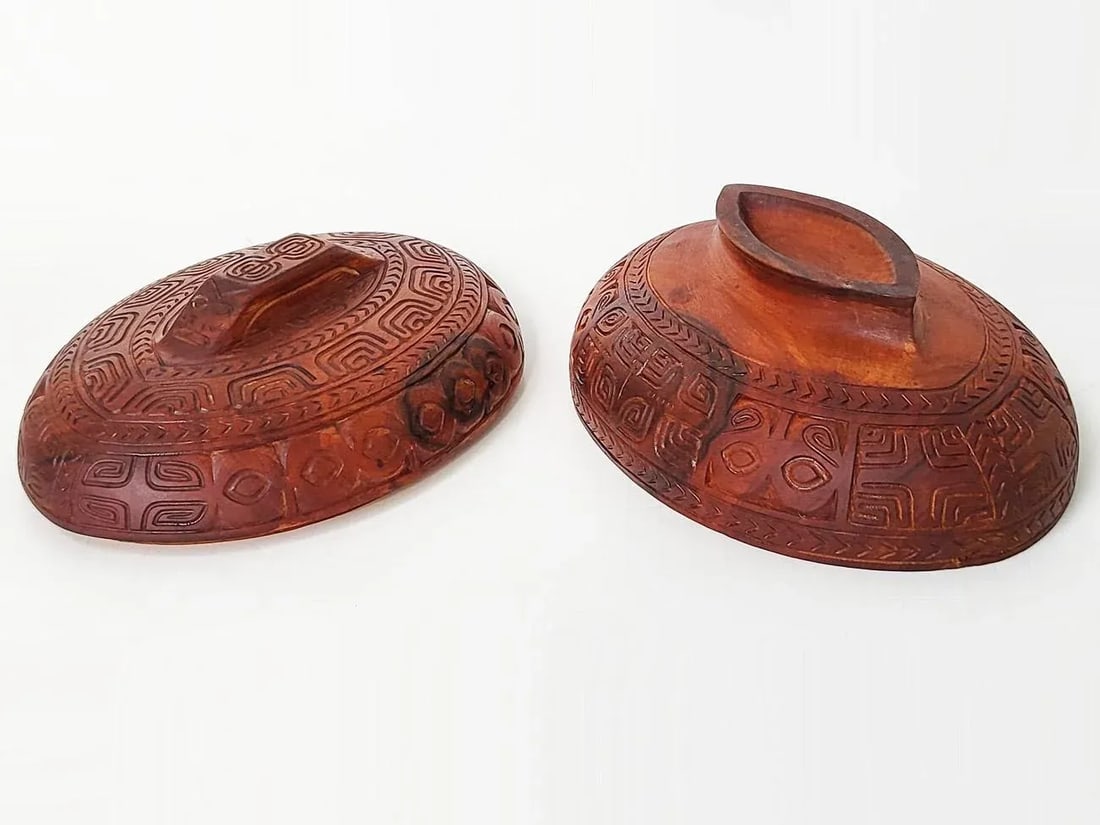 Handcarved Oceanic Wood Tureen - 2