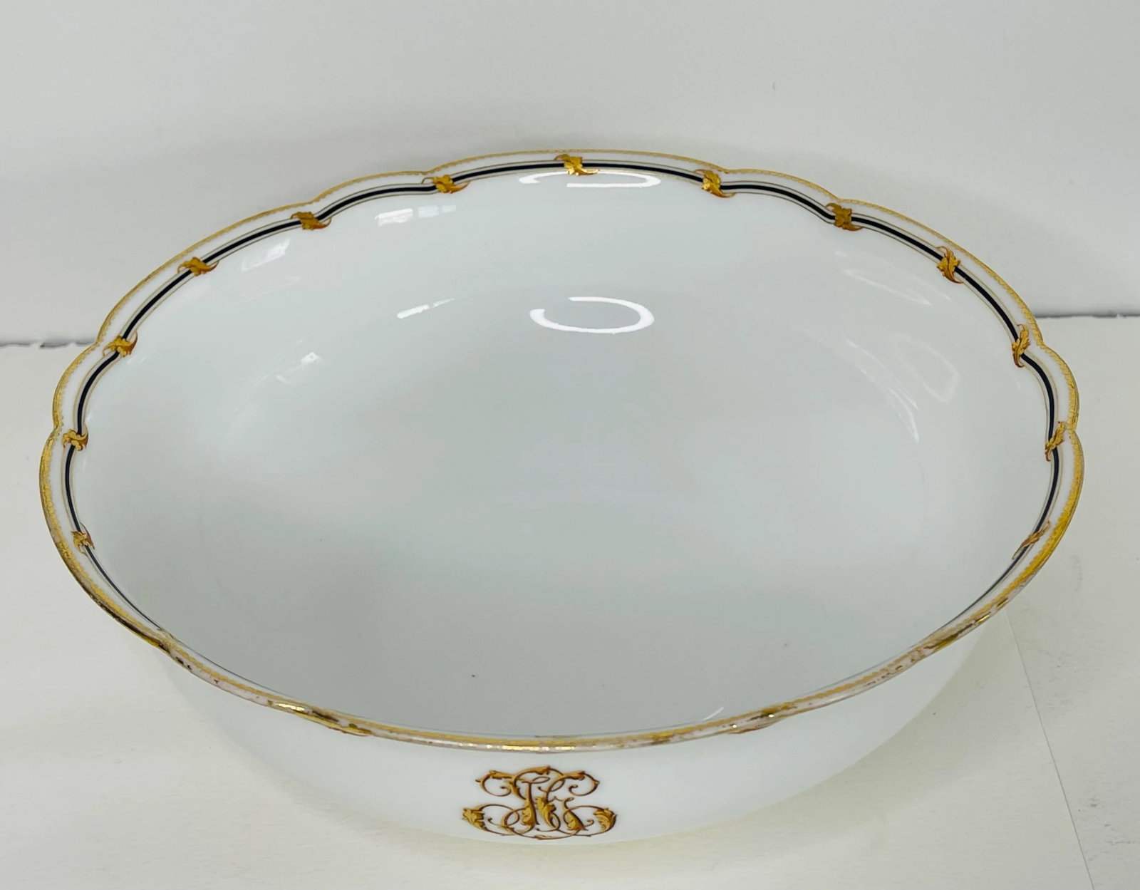 Victorian 1880s Rihouet Lerosey Monogrammed French Footed Trophy Style Serving Bowl - 2