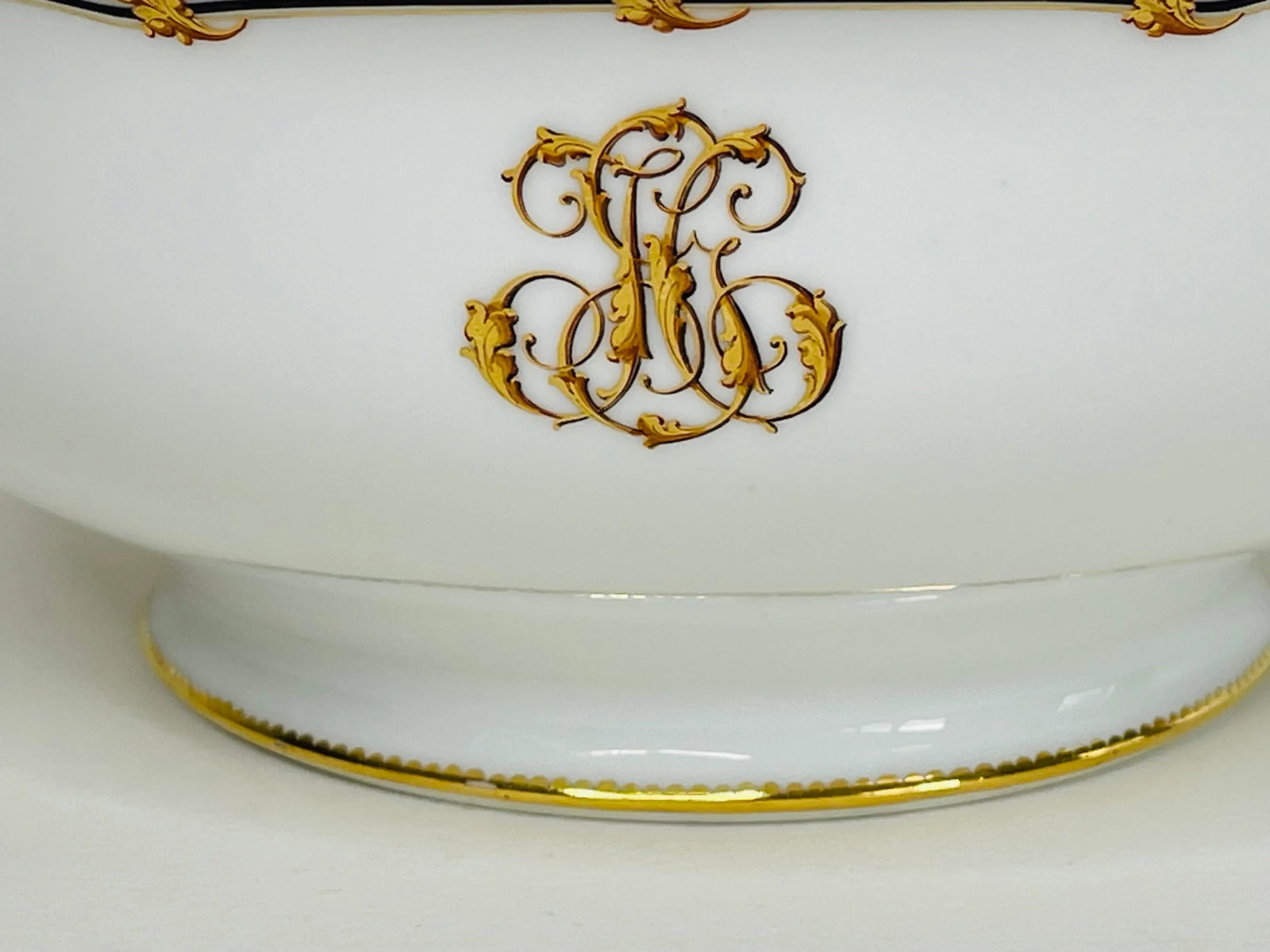 Victorian 1880s Rihouet Lerosey Monogrammed French Footed Trophy Style Serving Bowl - 4