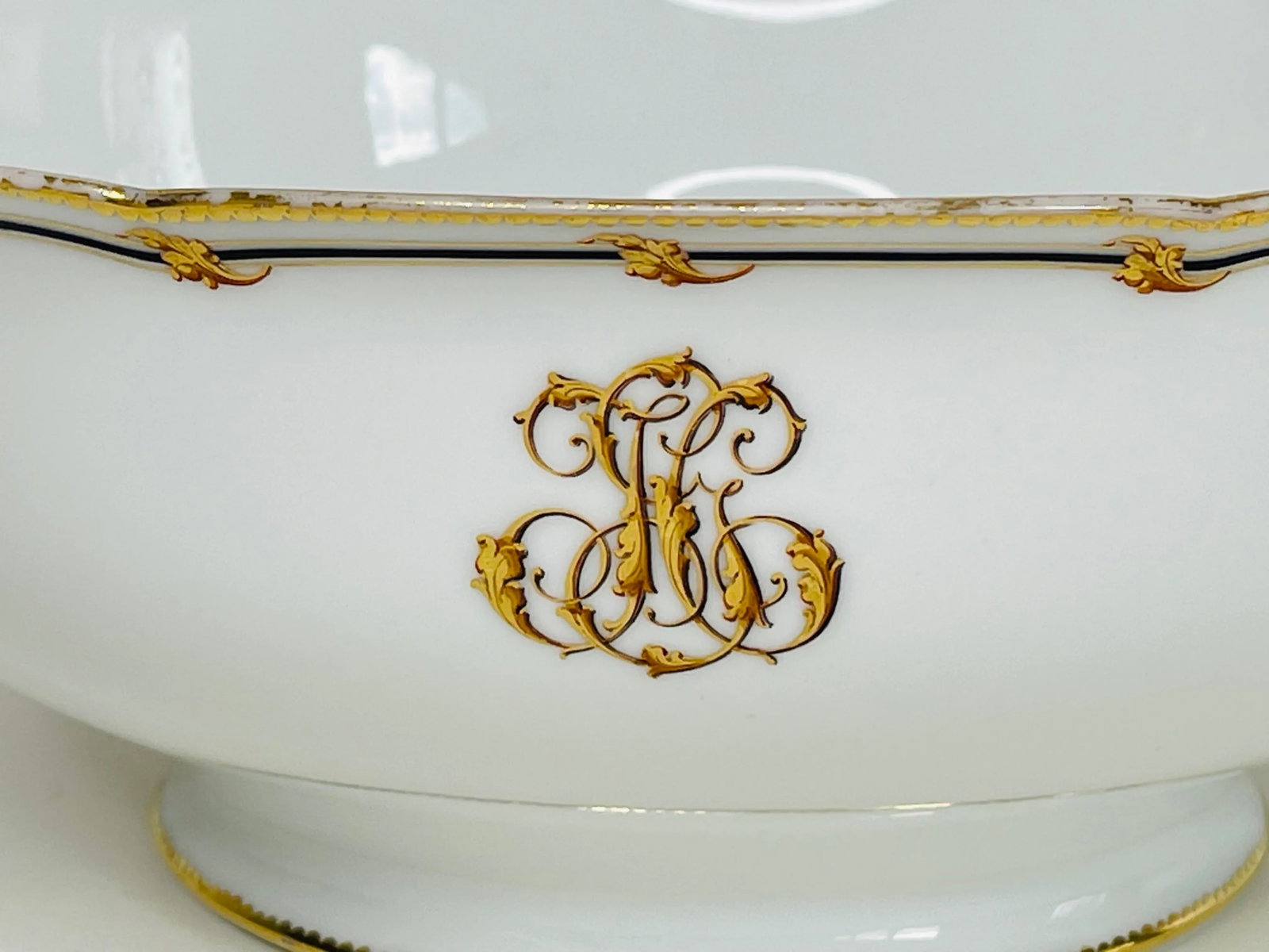 Victorian 1880s Rihouet Lerosey Monogrammed French Footed Trophy Style Serving Bowl - 5