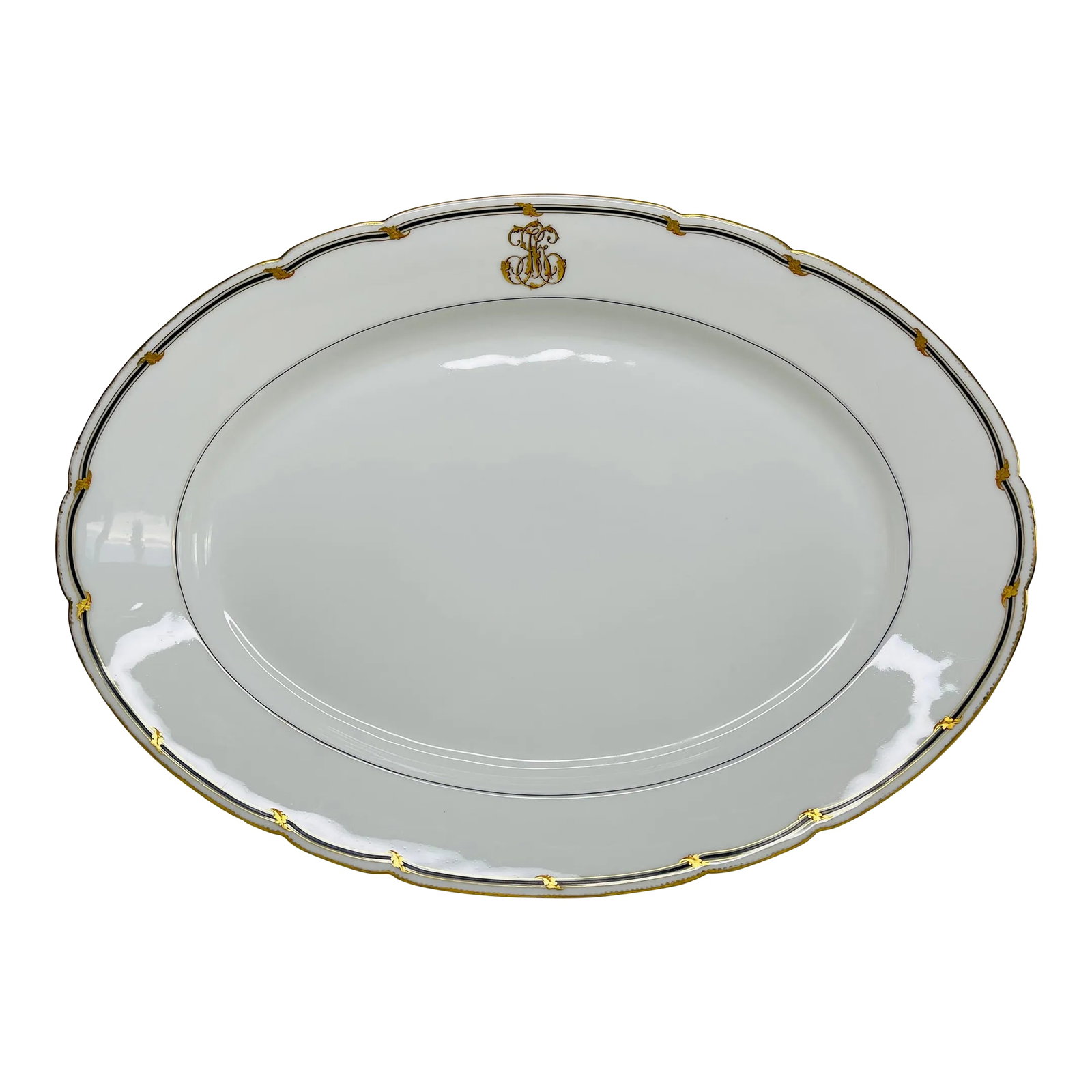 Victorian 1880s Rihouet Lerosey Monogrammed French Meat Serving Platter: Victorian 1880s Rihouet Lerosey Monogrammed French 20" Meat Serving Platter. This monumental serving platter would have been used for meats or turkey. This platter is a testament to the mastery of Ler