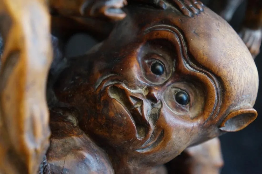 Mid 20th Century Vintage Root Carving of Monkeys and Peaches - 7