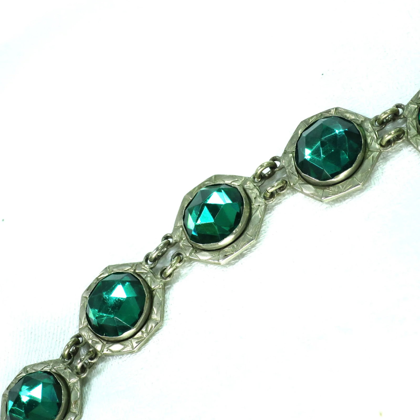 Vintage 1920s Art Deco Emerald Vauxhall Glass Bracelet - 7