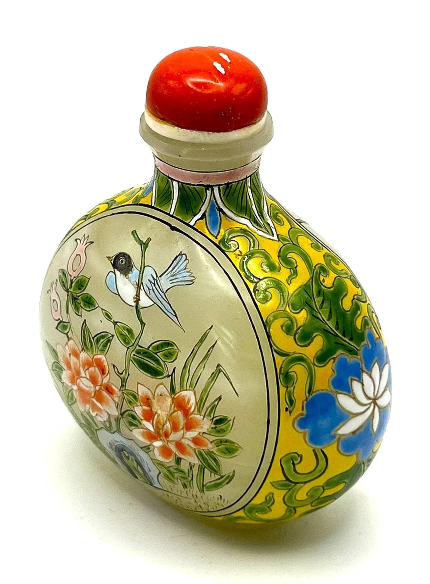 Vintage Painted Milk Glass Snuff Bottle With Qianlong Mark - 3