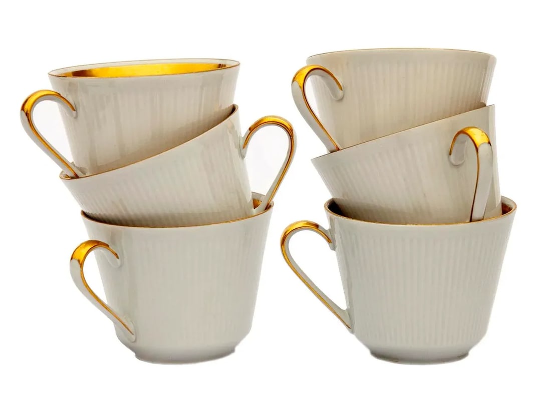 Mid 20th Century Mitterteich Bavarian 6 Cups & 12 Saucers in Pattern "Eternal" - 18 Pieces - 5