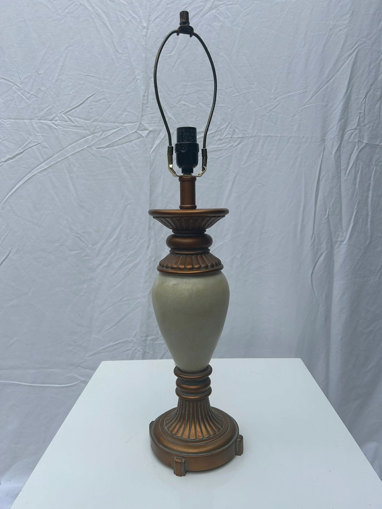 Late 20th Century Neoclassical Gold and Ivory Urn Table Lamp - 2