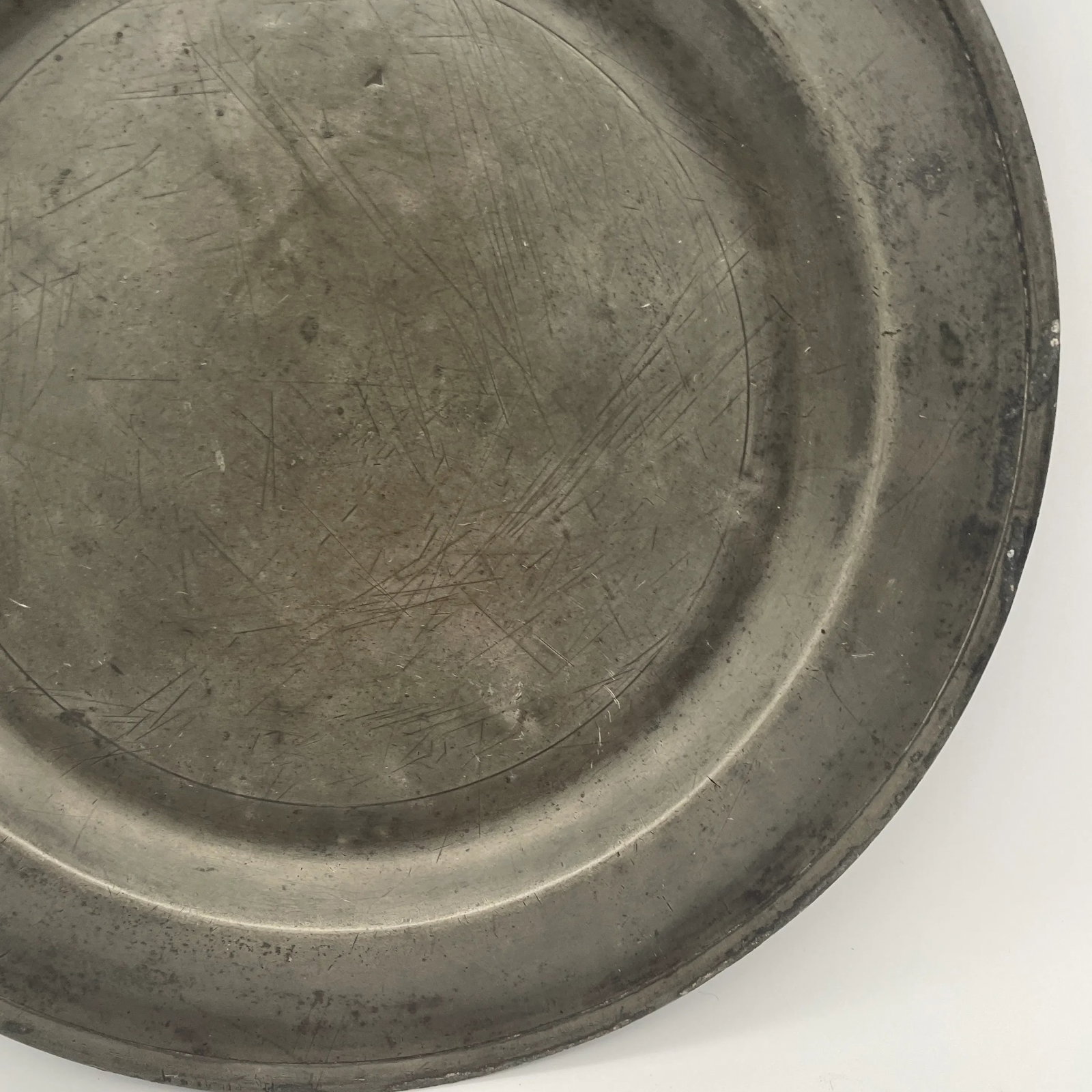 Mid 18th Century Georgian Pewter Charger - 4