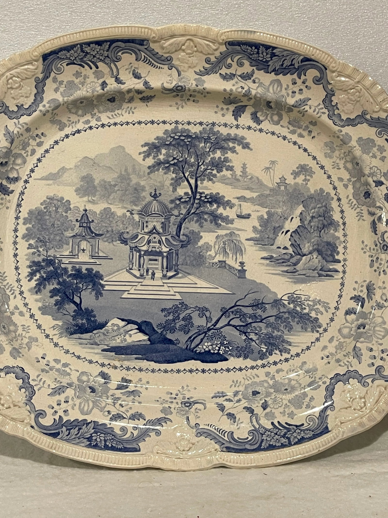 Early 19th Century English Blue and White Platter With Pagoda - 2