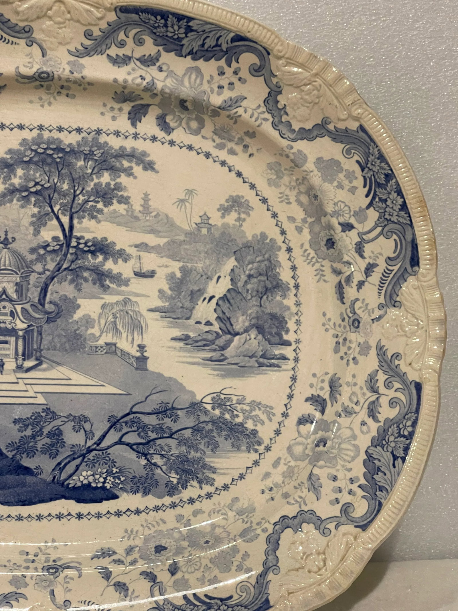 Early 19th Century English Blue and White Platter With Pagoda - 3