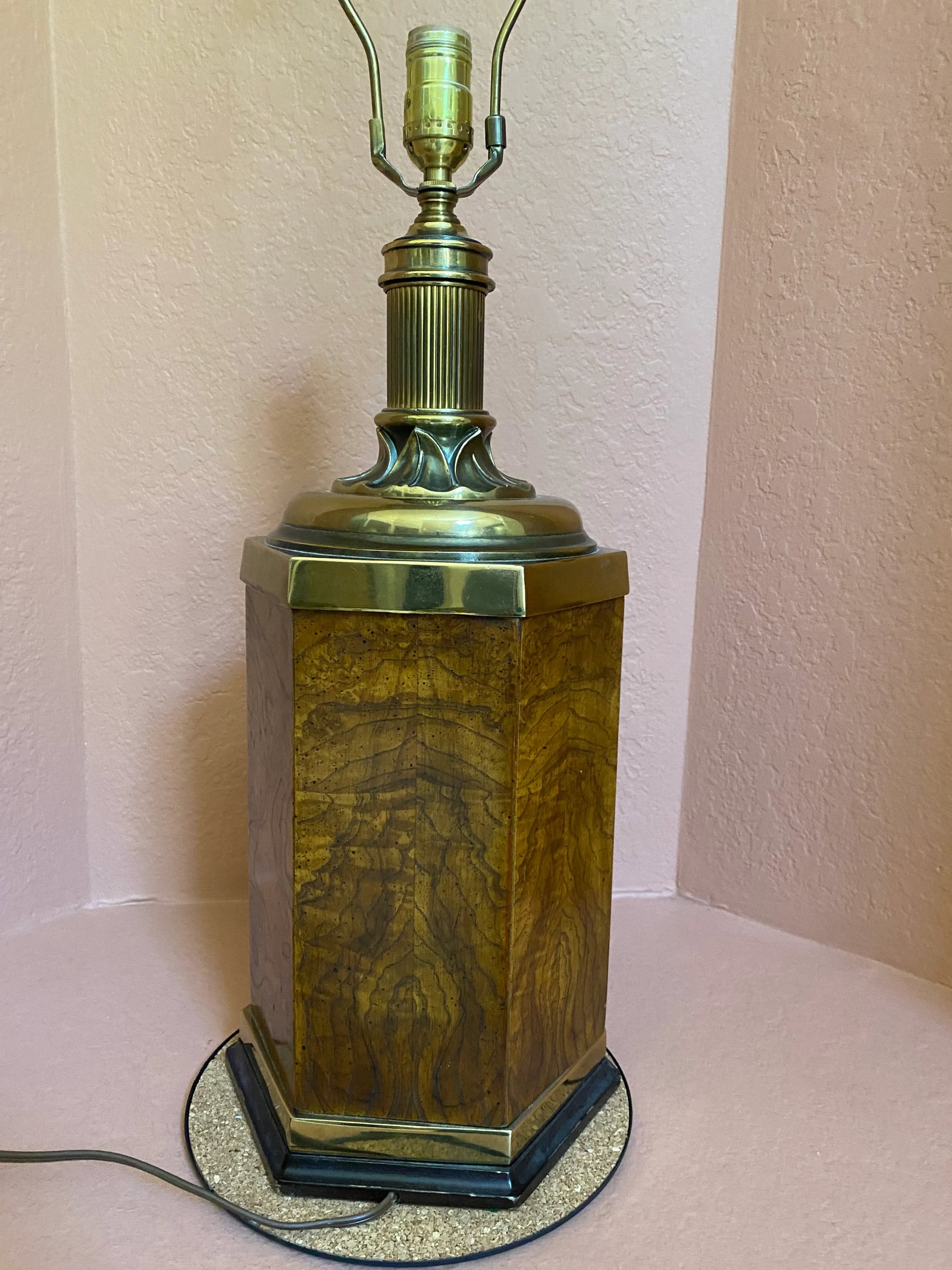 1980s Brass and Burl Wood Knob Creek Table Lamp - 2