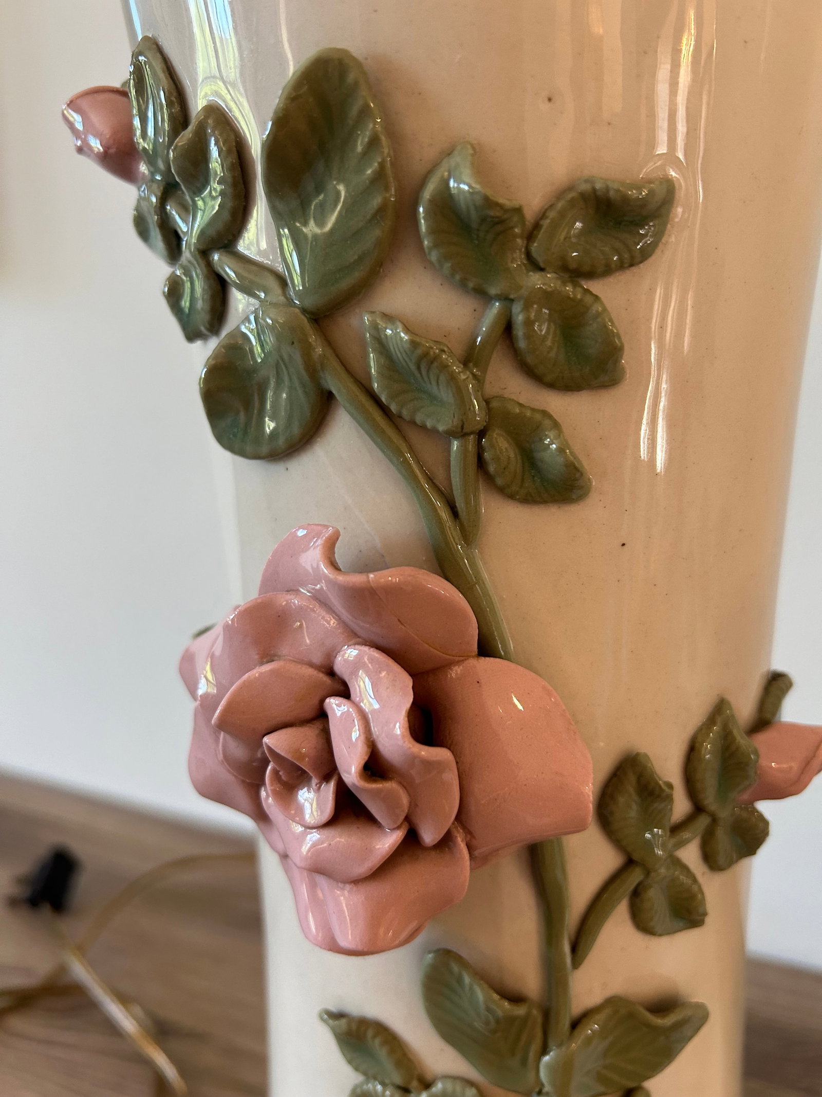 Pair of 1960s Marbro Pink Roses Lamps - 3