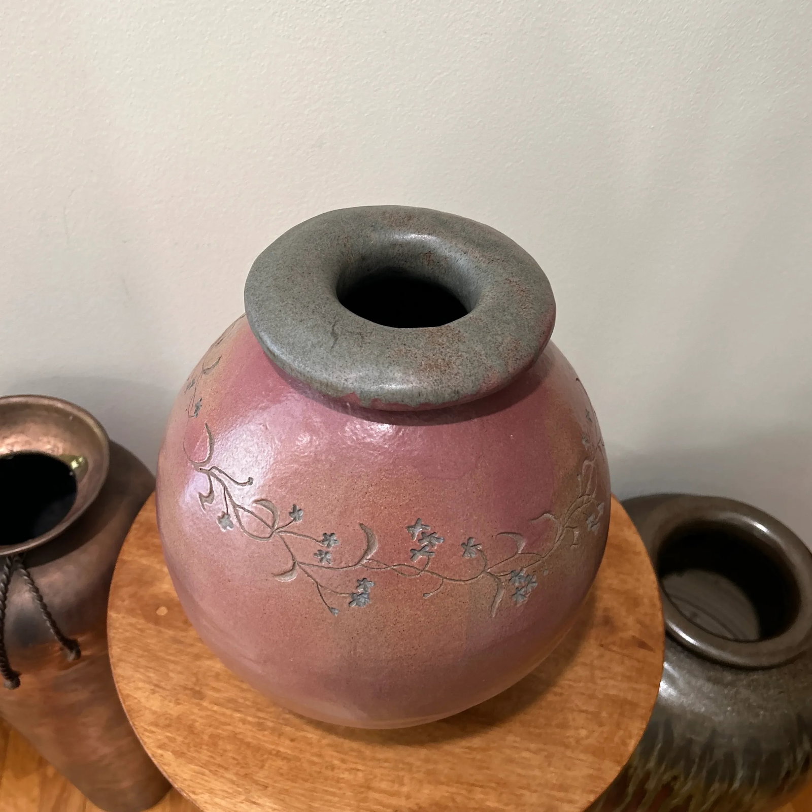Vintage Large Scale Earth Ware Terracotta Vase/Pot North Dakota Style - 12
