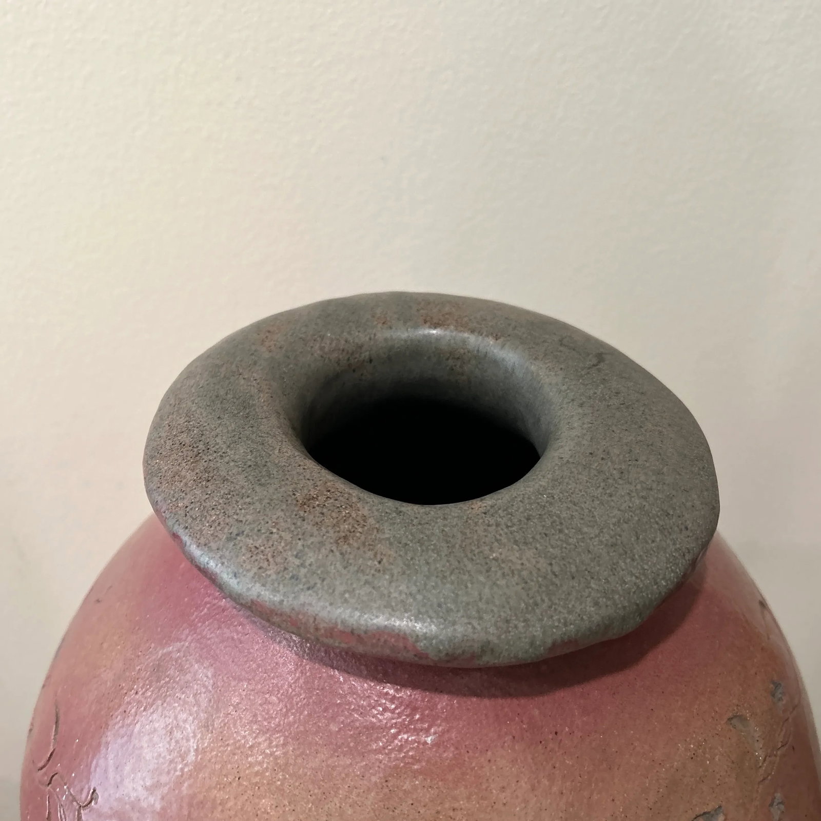 Vintage Large Scale Earth Ware Terracotta Vase/Pot North Dakota Style - 2