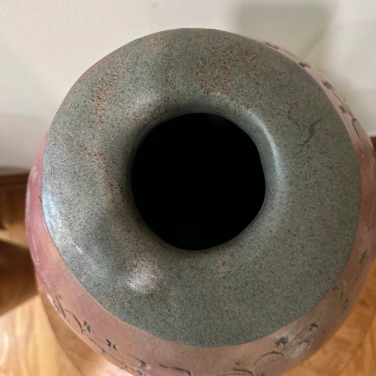 Vintage Large Scale Earth Ware Terracotta Vase/Pot North Dakota Style - 3