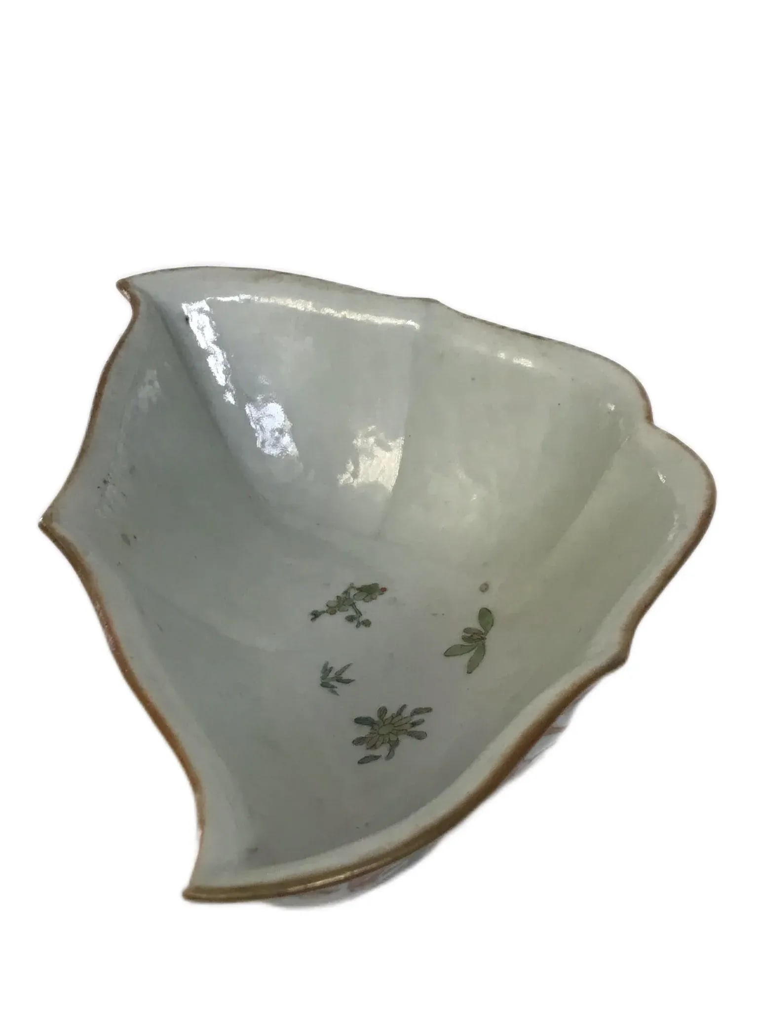 Mid 19th Century Antique Qing Dynasty Lozenge Shaped Painted Porcelain Bowls- Set of 2 - 5