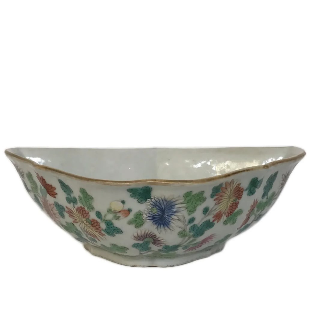 Mid 19th Century Antique Qing Dynasty Lozenge Shaped Painted Porcelain Bowls- Set of 2 - 7