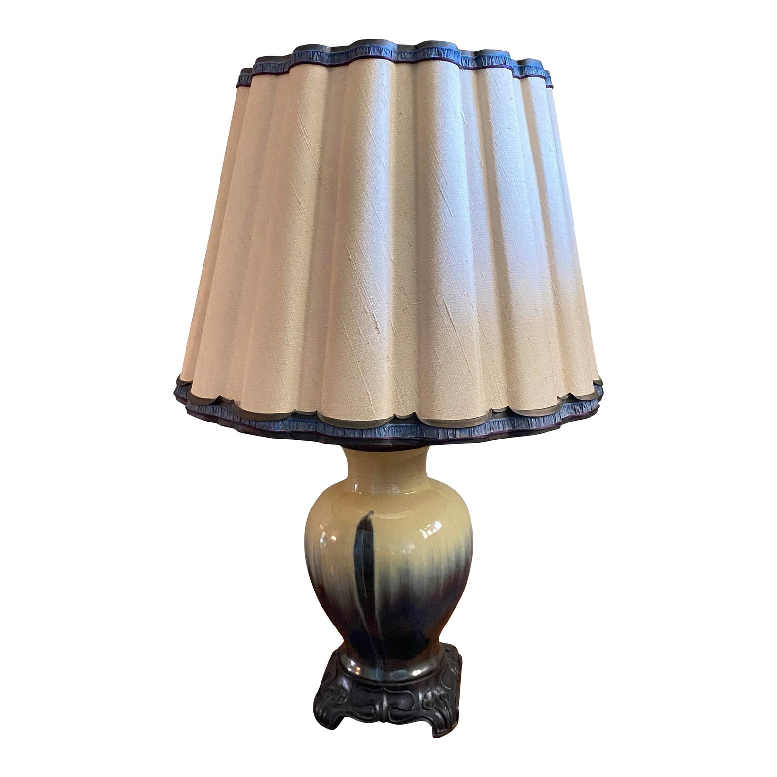 Fulper Style Lamp With Stylistic Shade (1 of 12)