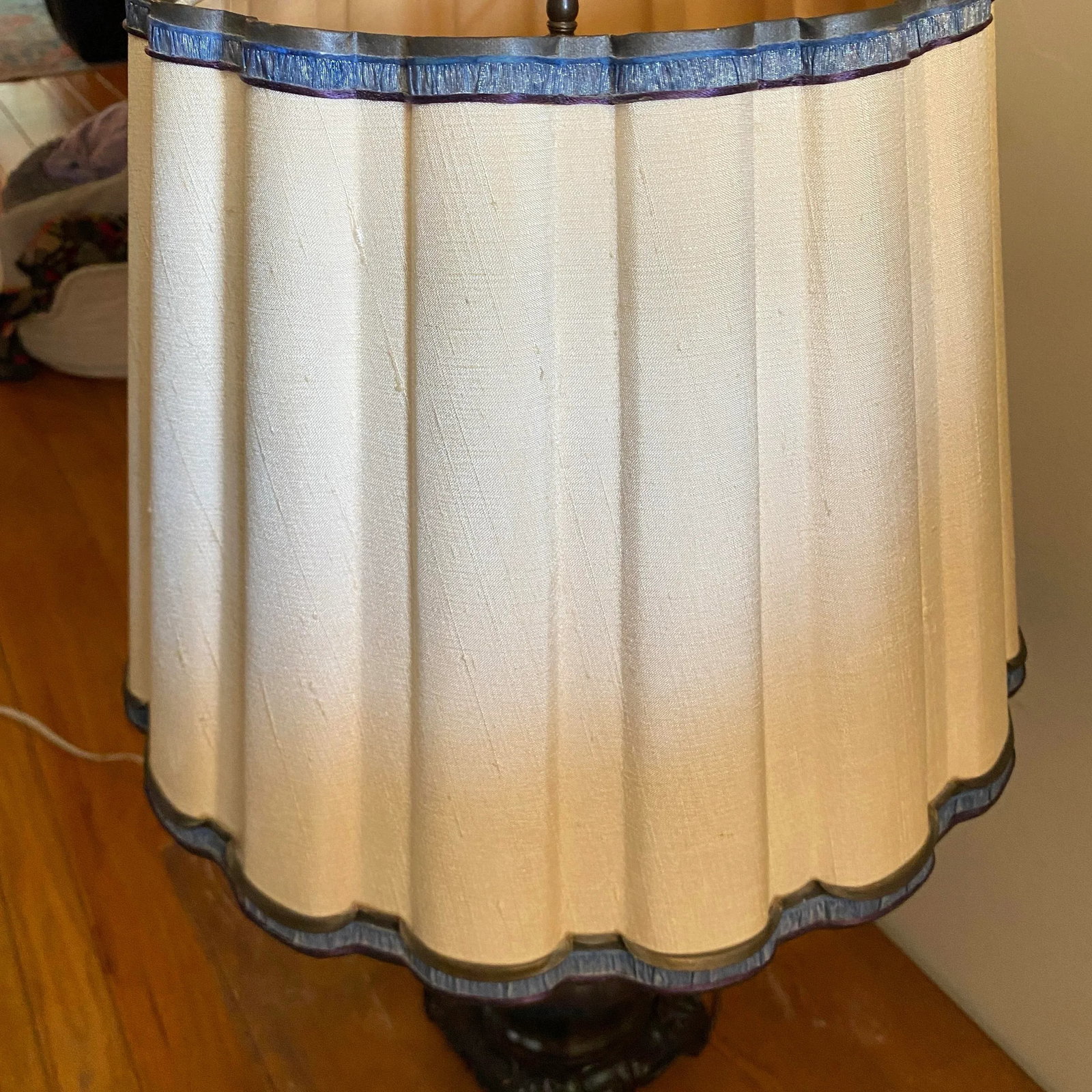 Fulper Style Lamp With Stylistic Shade - 8