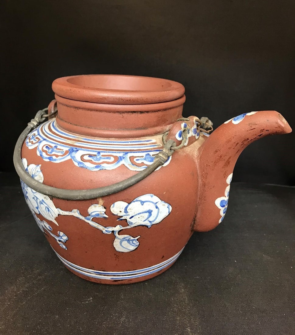 Large Mid 19th Century Antique Yixing Teapot Painted With Blue Enamel Decorations - 4