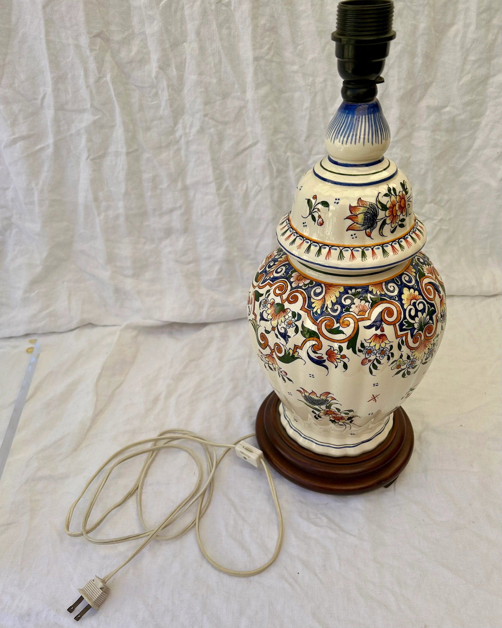Boho Chic Hand Painted Floral Ginger Jar Table Lamp - 5