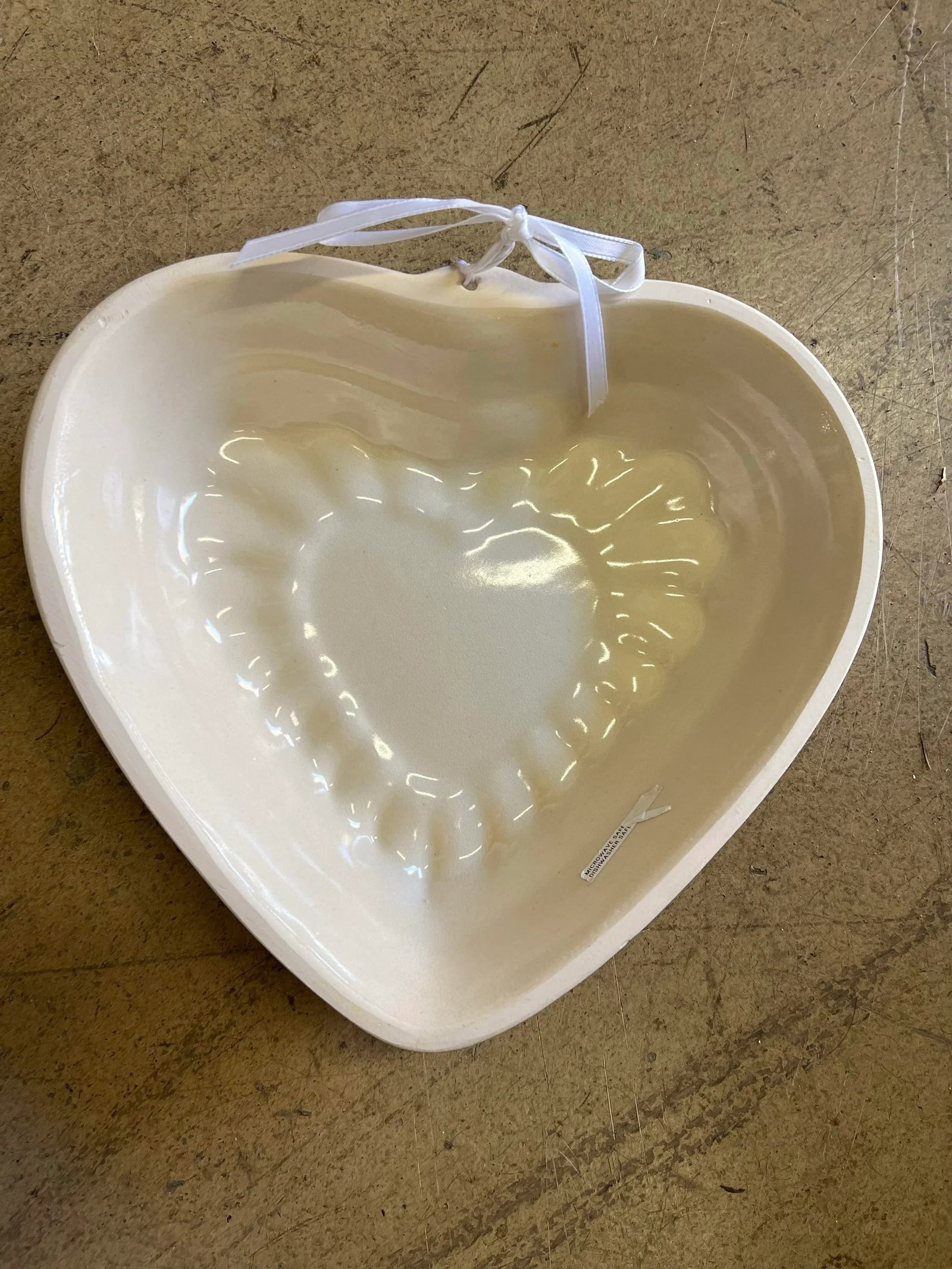 Vintage Farmhouse Style Ceramic Heart - 2