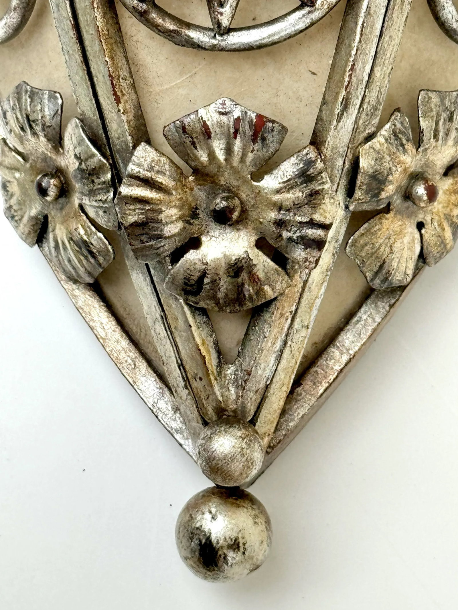 Vintage Wall Sconce: Paul Ferrante Spanish/Art Deco Style Sconce, Iron and Silver Gilt Wall Light - 7