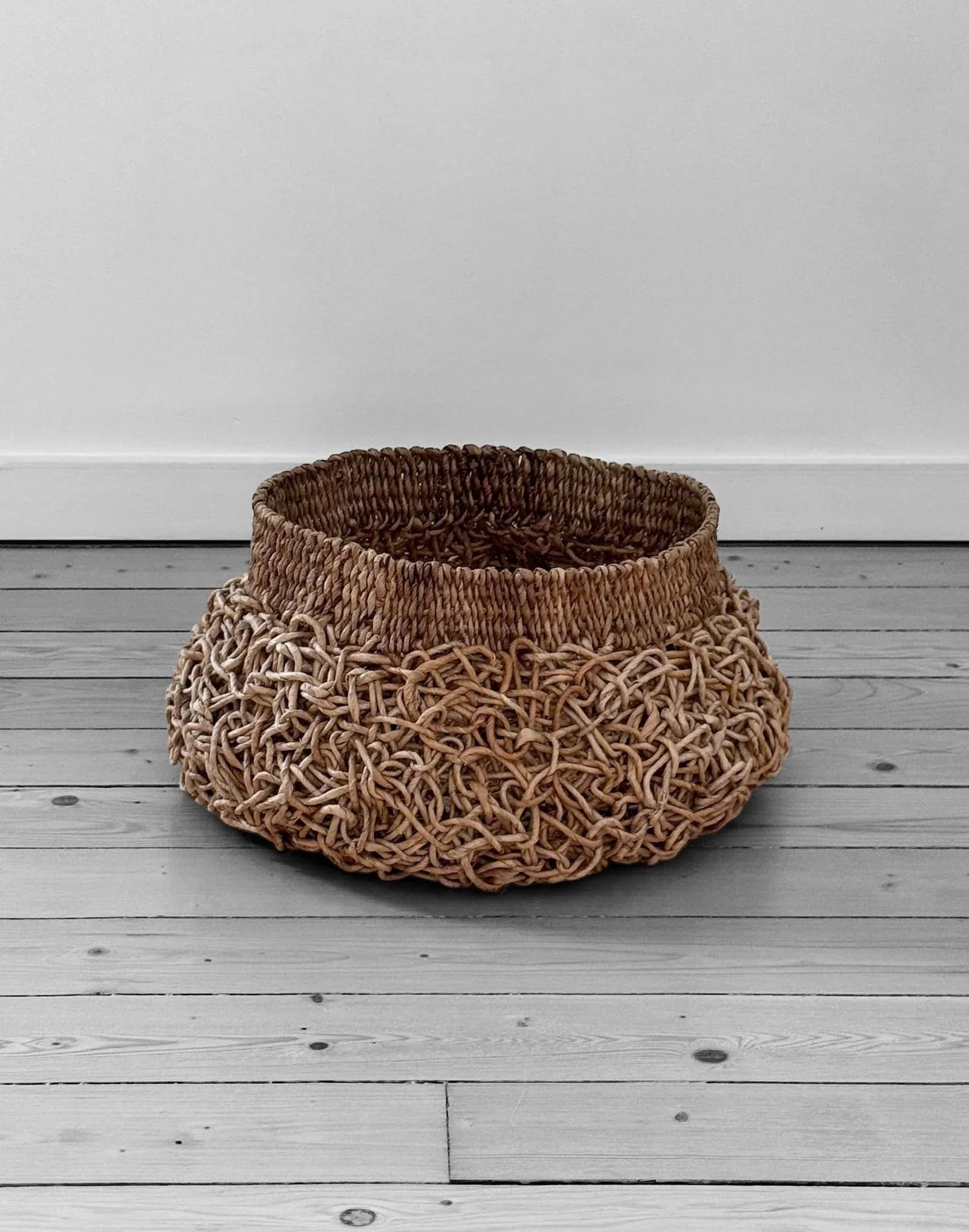 Large Raffia Basket - 3