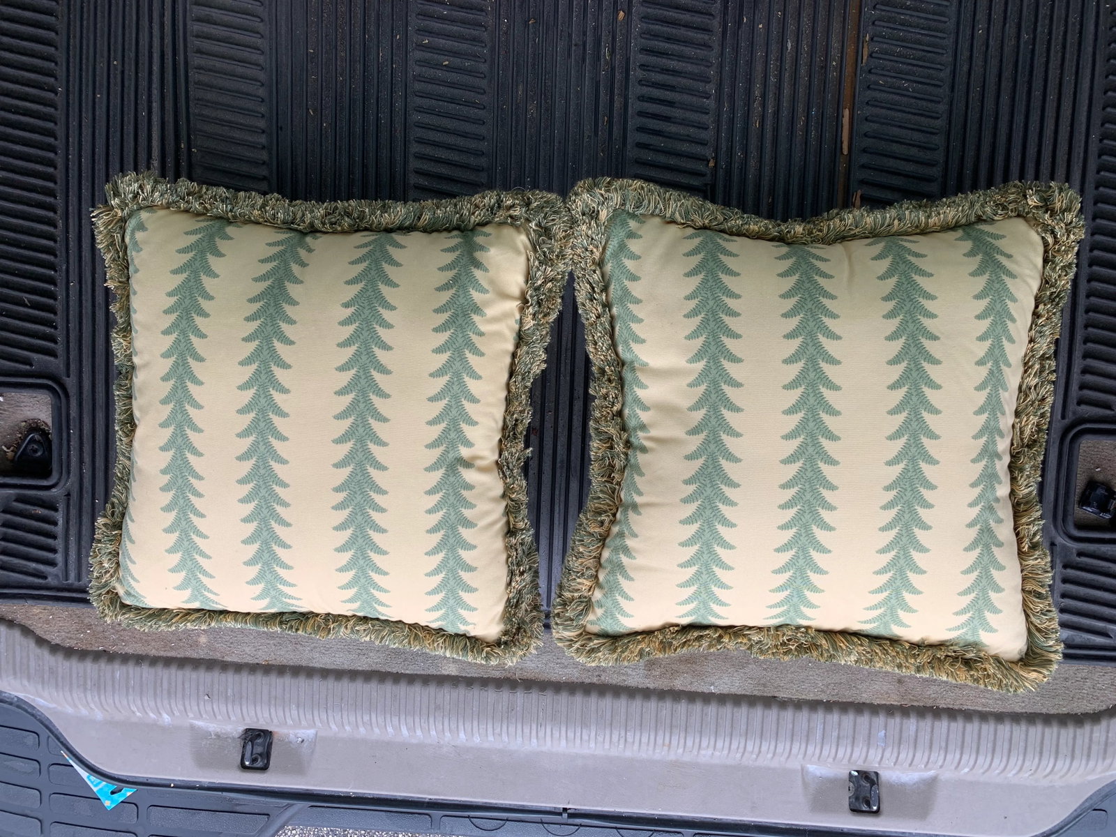 Vintage Floral Pillows- Set of 2 - 2