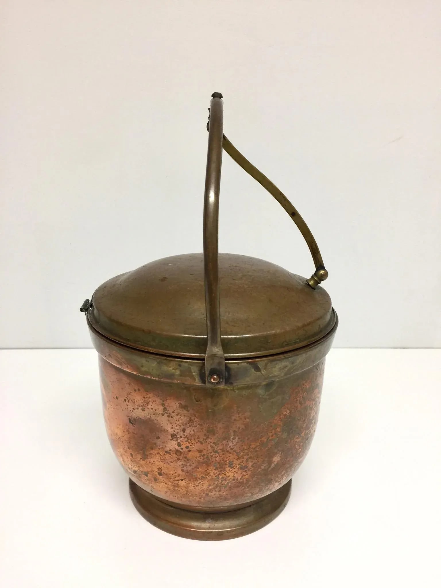 Early 20th Century Antique Copper Poole Silver Company Ice Bucket - 5