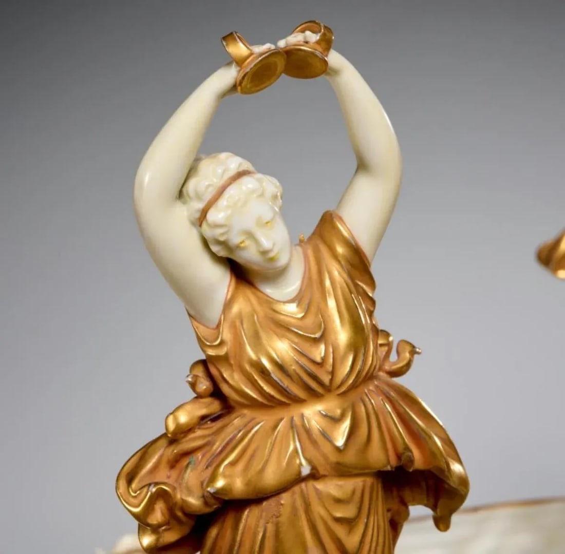 Mid 19th Century Capidemonte Italian Porcelain Surtout De Table Centerpiece in White and Gold Dancin - 5