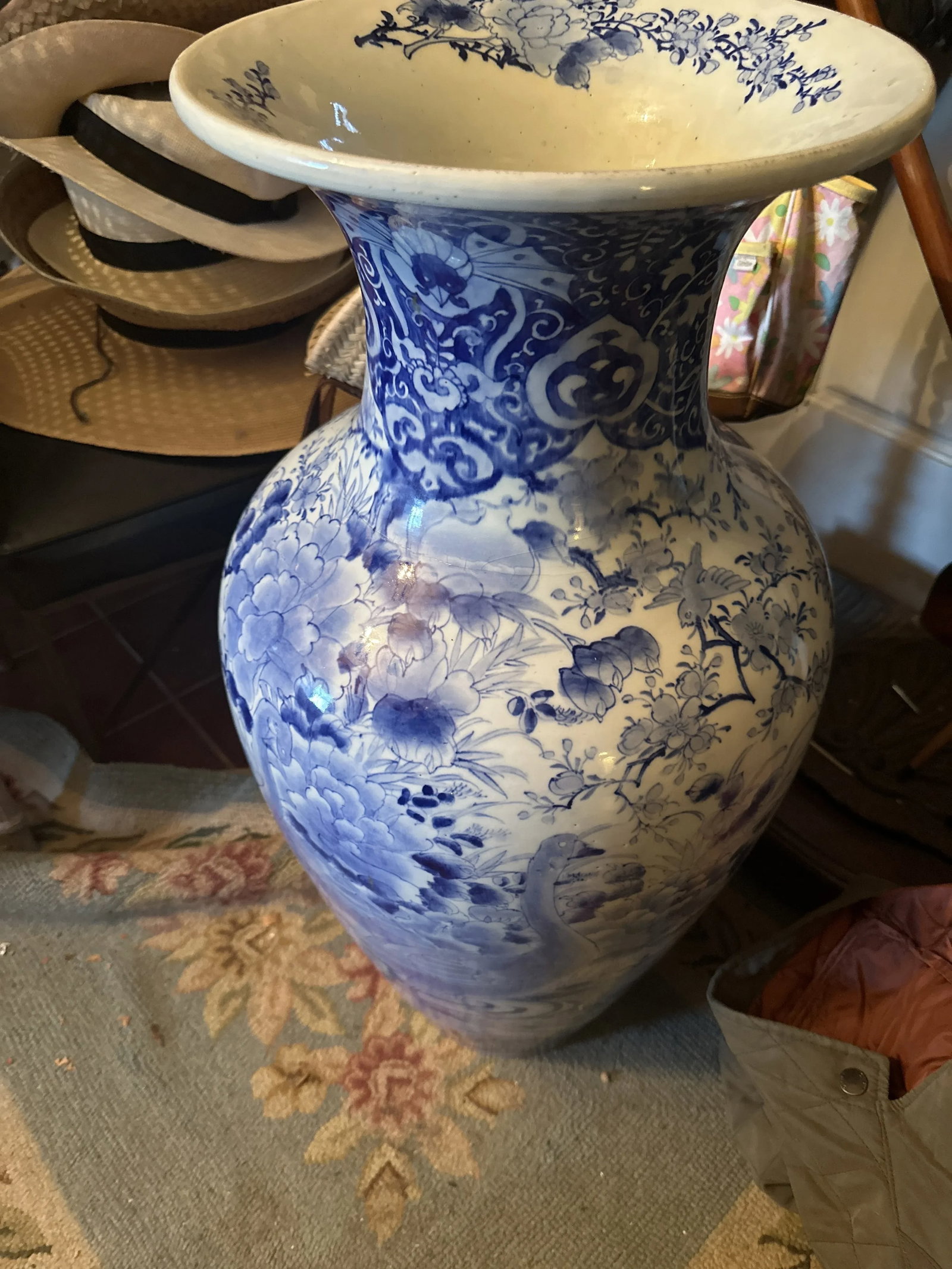 19th Century Palace Size Chinese Blue and White Porcelain Vase - 7